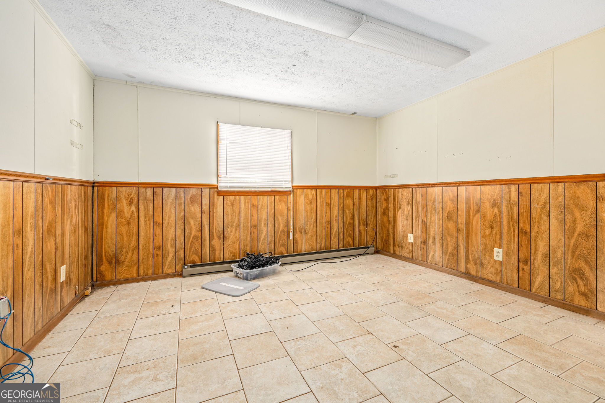 438 Irvin Street Property Photo 8