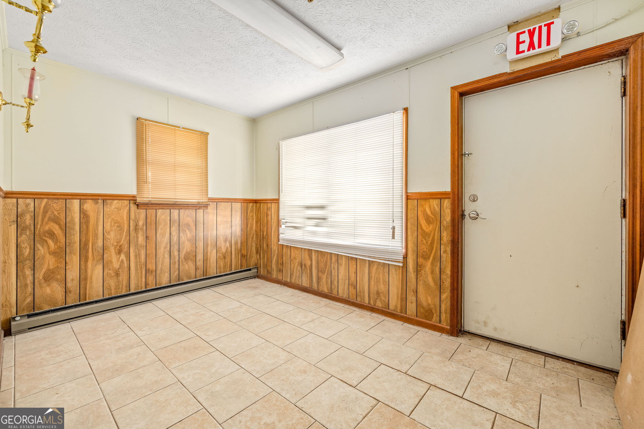 438 Irvin Street Property Photo 9