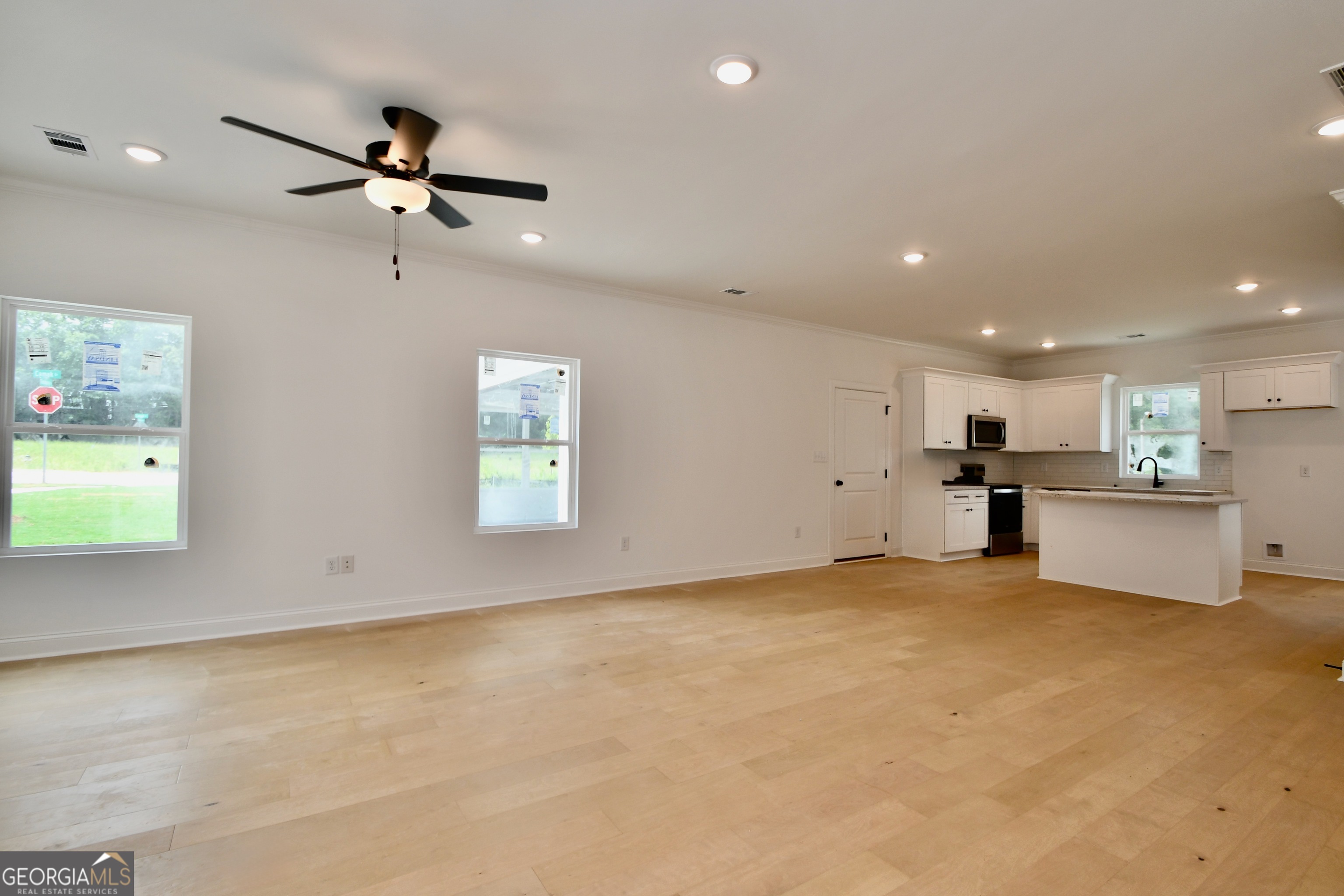 205 Timsbury Drive Property Photo 4