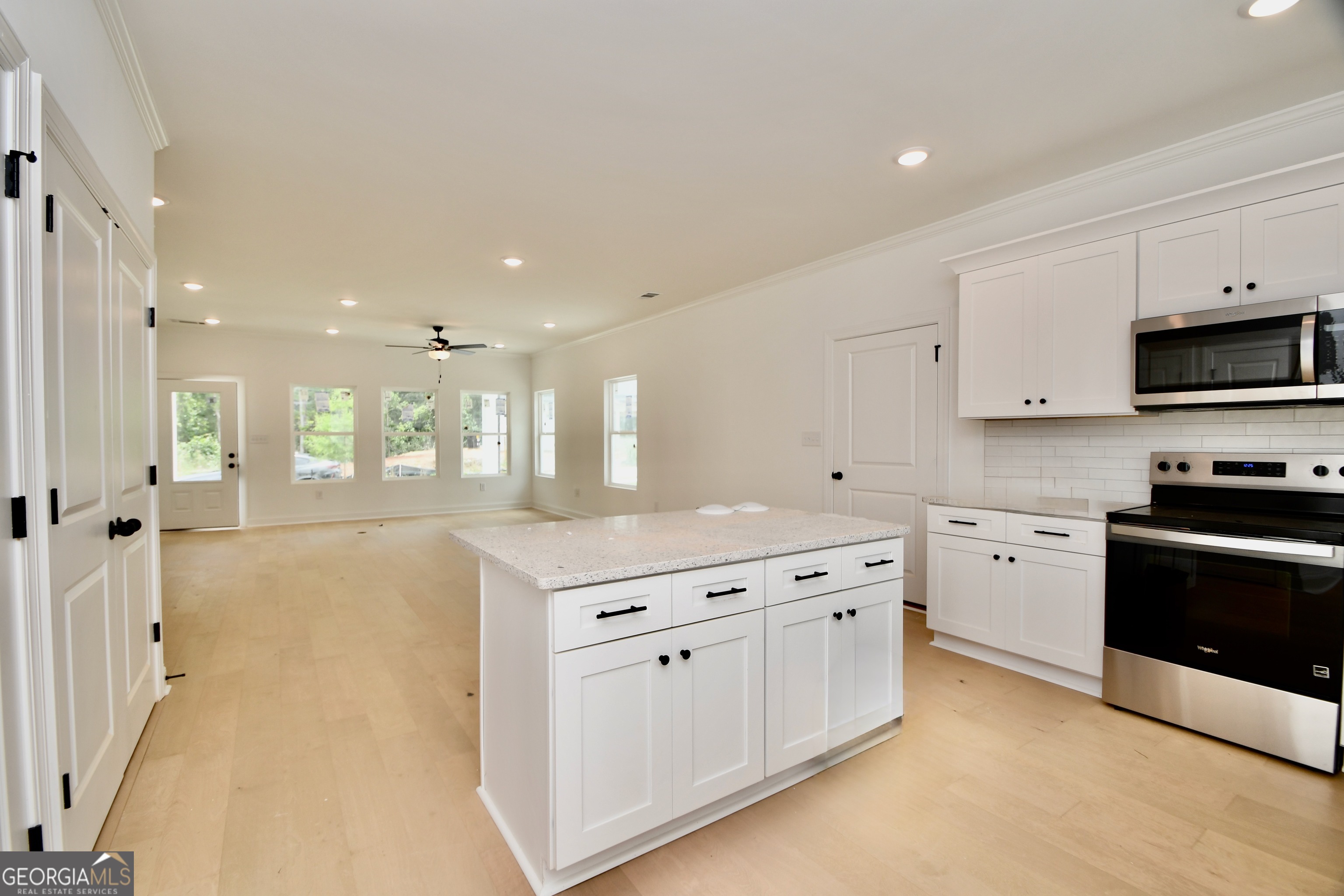 205 Timsbury Drive Property Photo 9