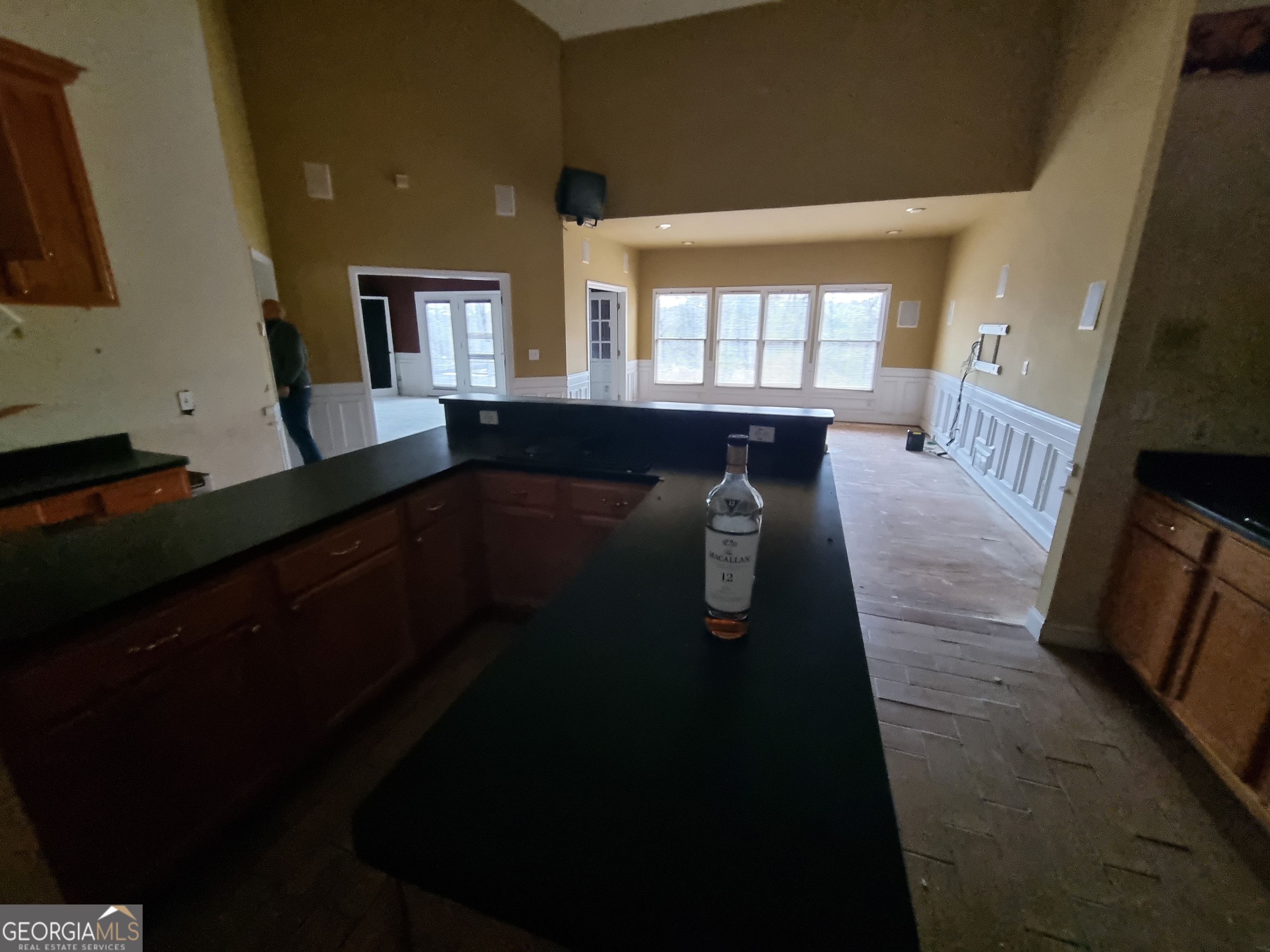6235 Short Road Property Photo 3