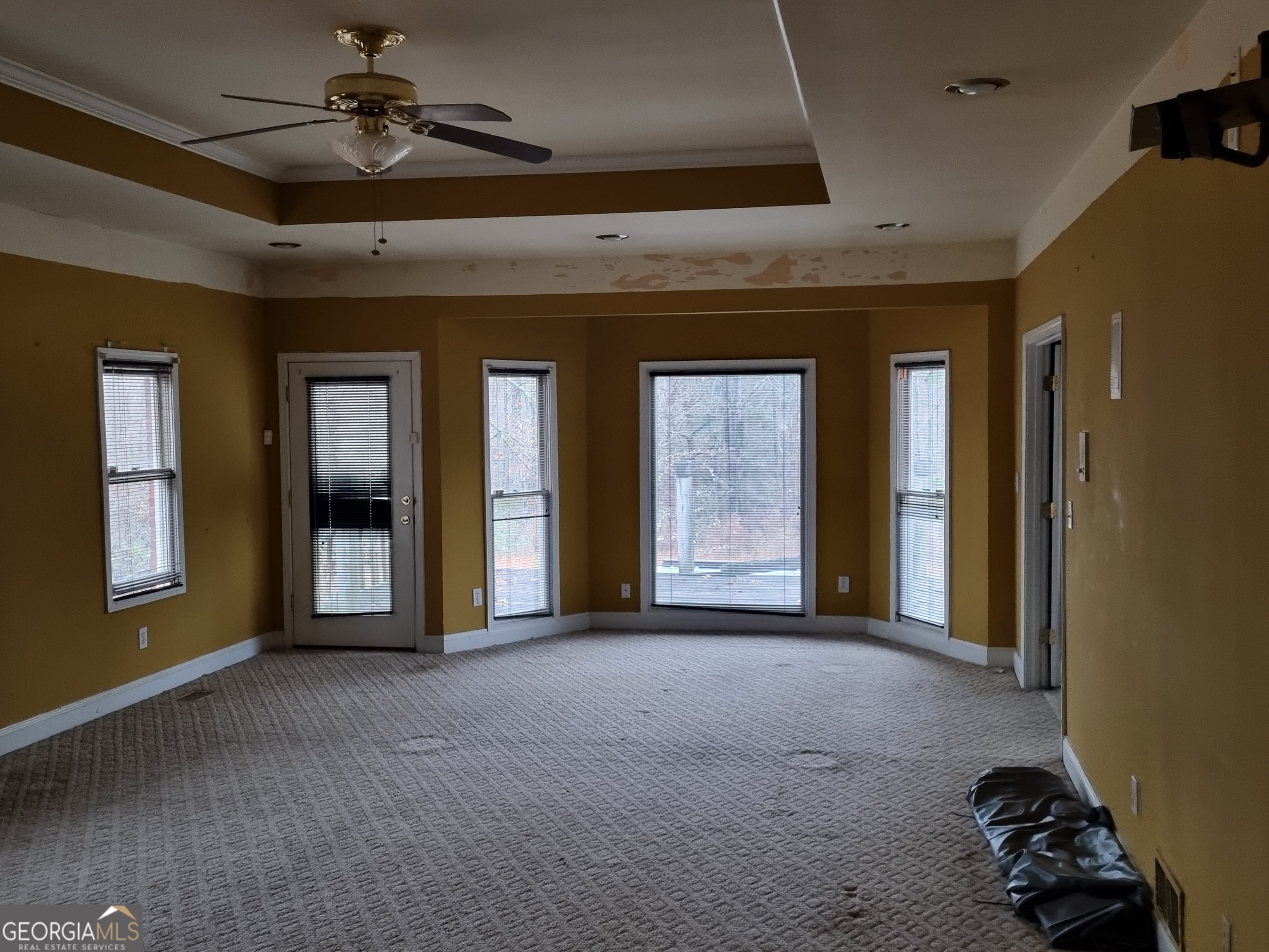 6235 Short Road Property Photo 23