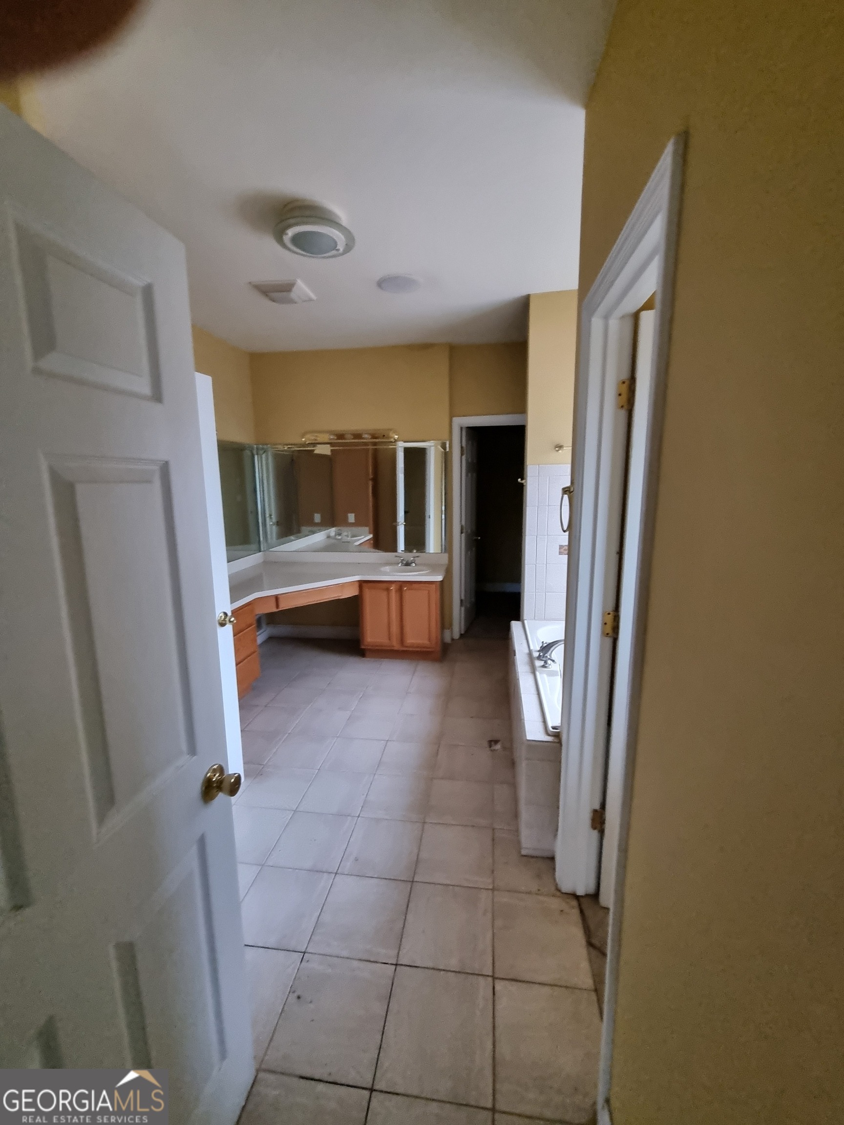 6235 Short Road Property Photo 28