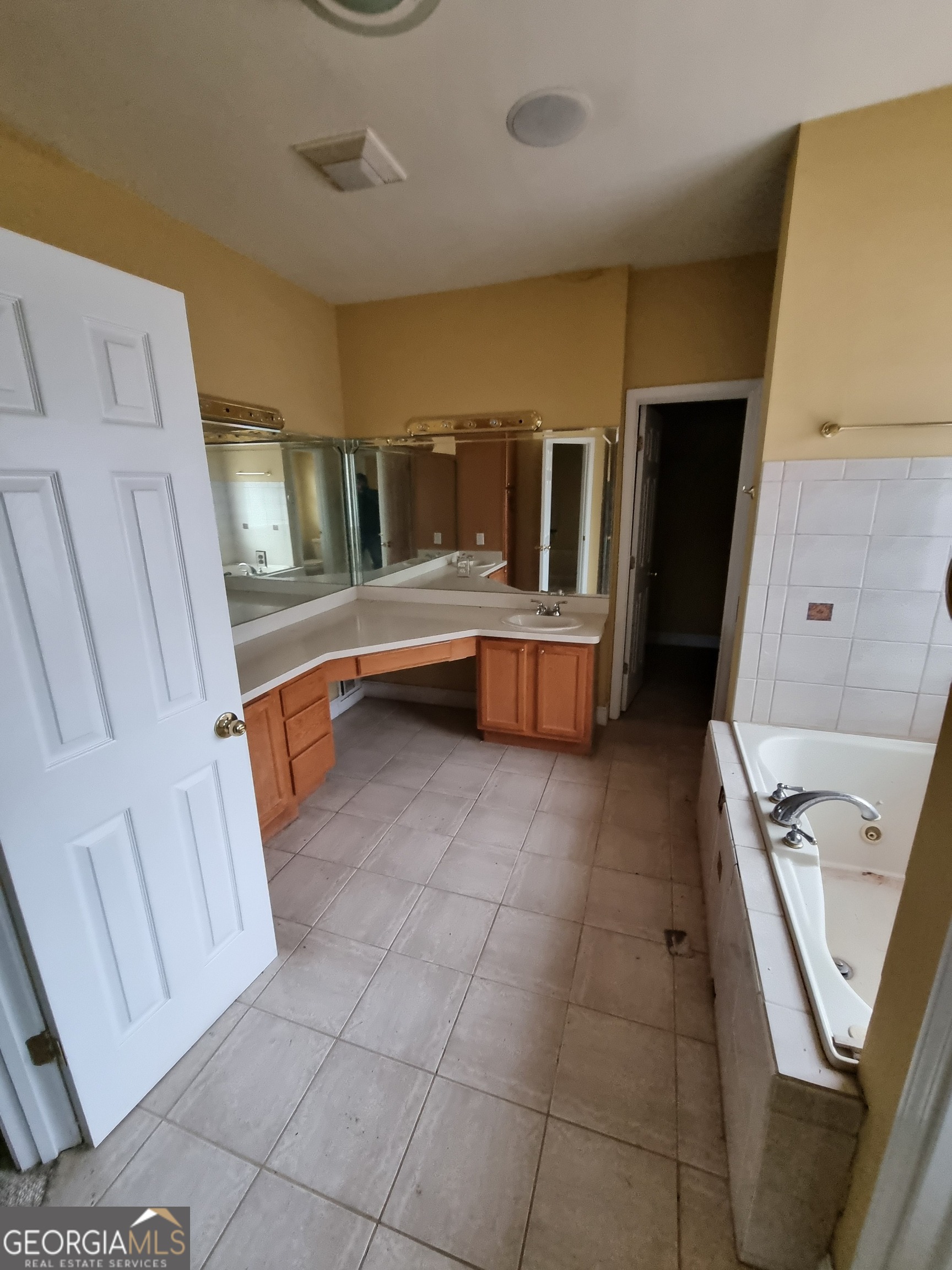 6235 Short Road Property Photo 29