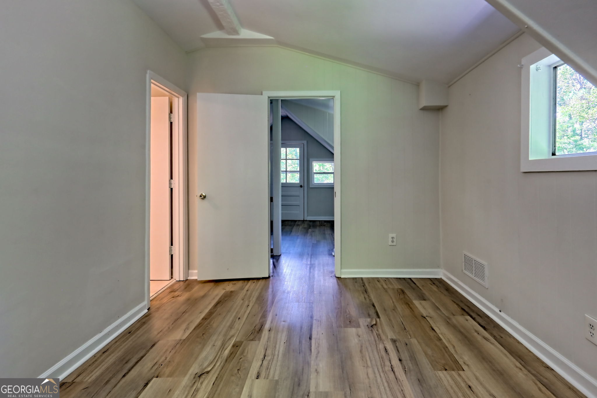 11 Electric Avenue Property Photo 24