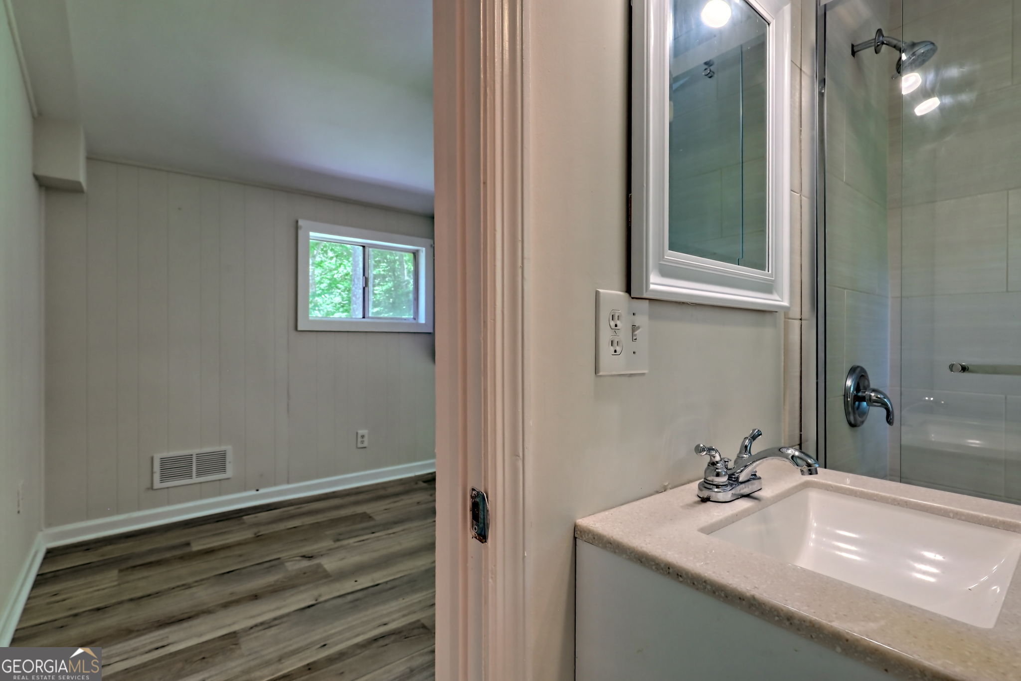 11 Electric Avenue Property Photo 26