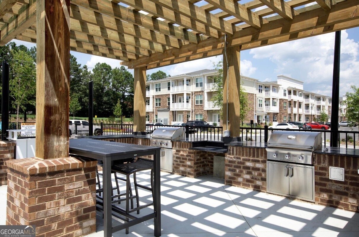 4270 Phil Niekro # 3104 Property Photo 32