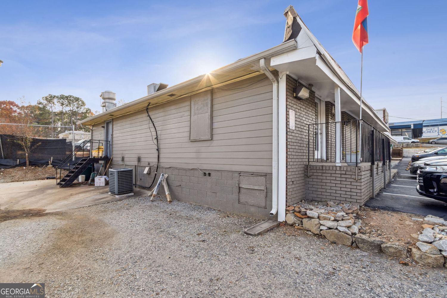 560 Windy Hill Road Se Property Photo 4