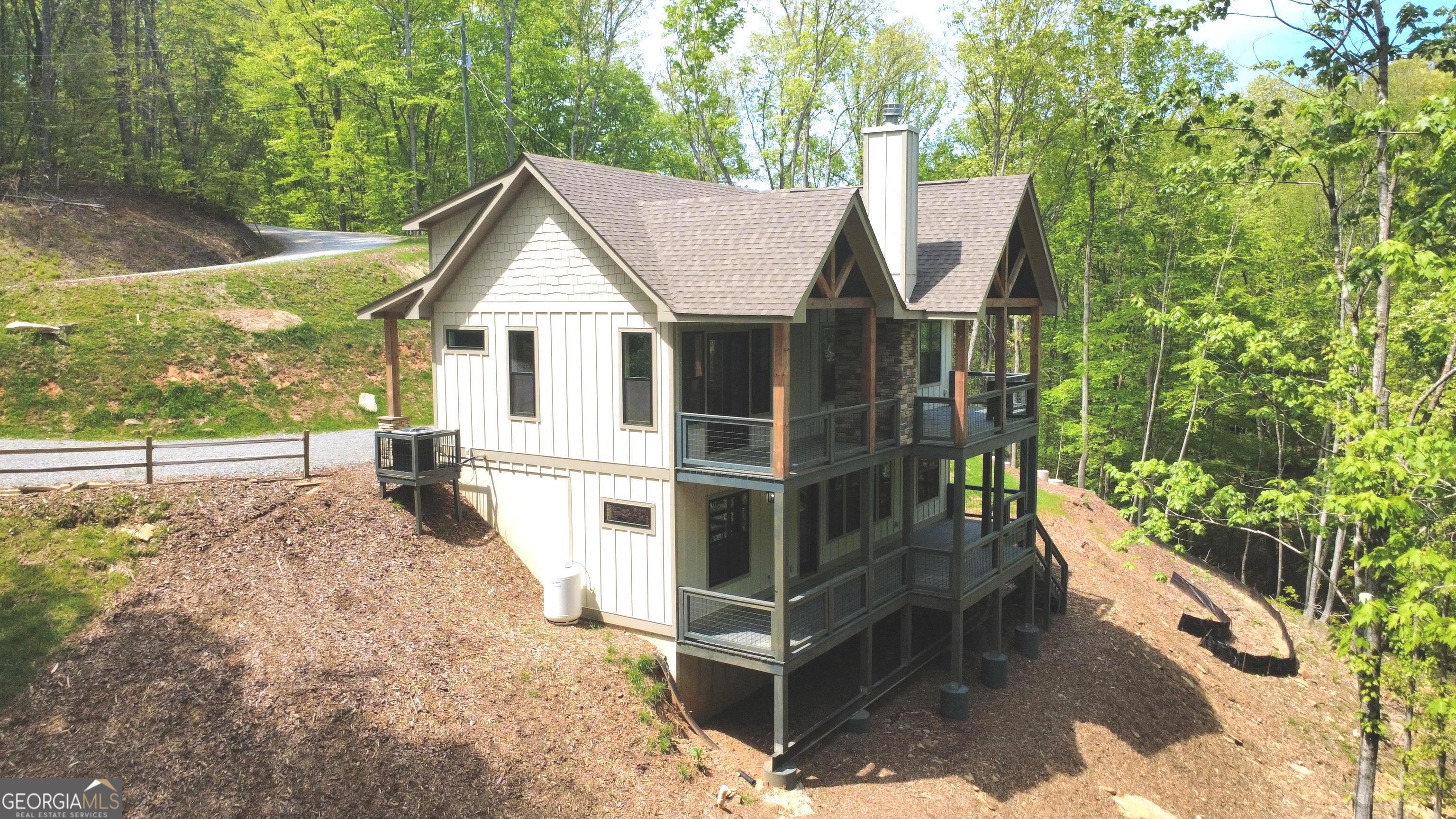 677 Catawba Circle Property Photo 3