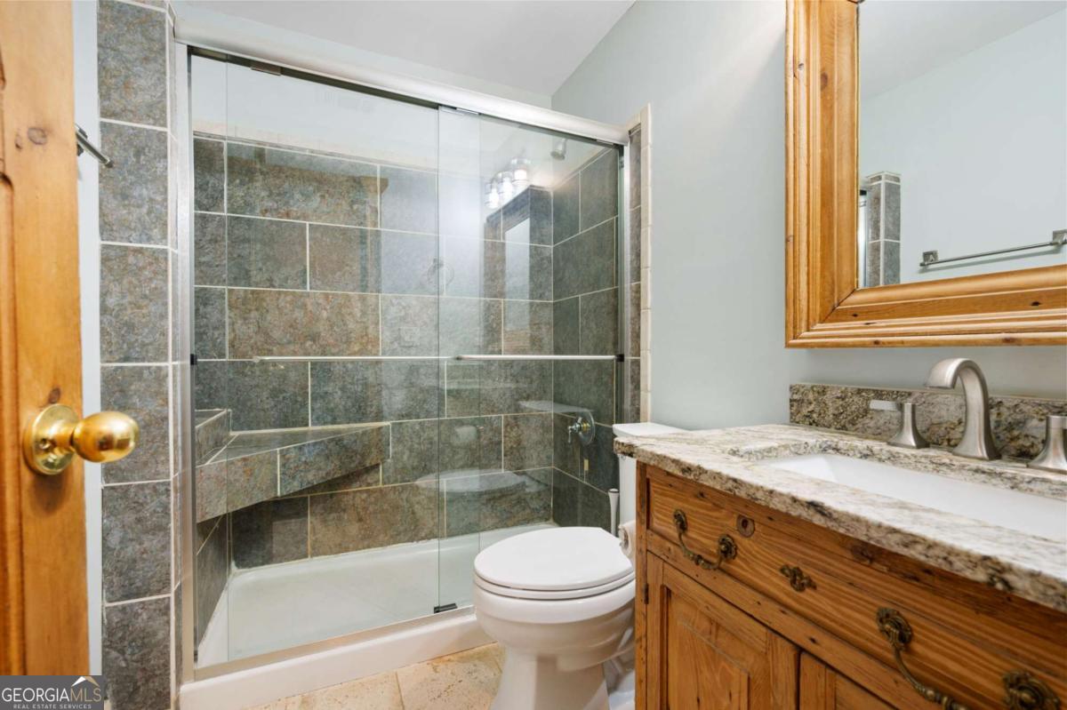 355 Clark Creek Pass Property Photo 36