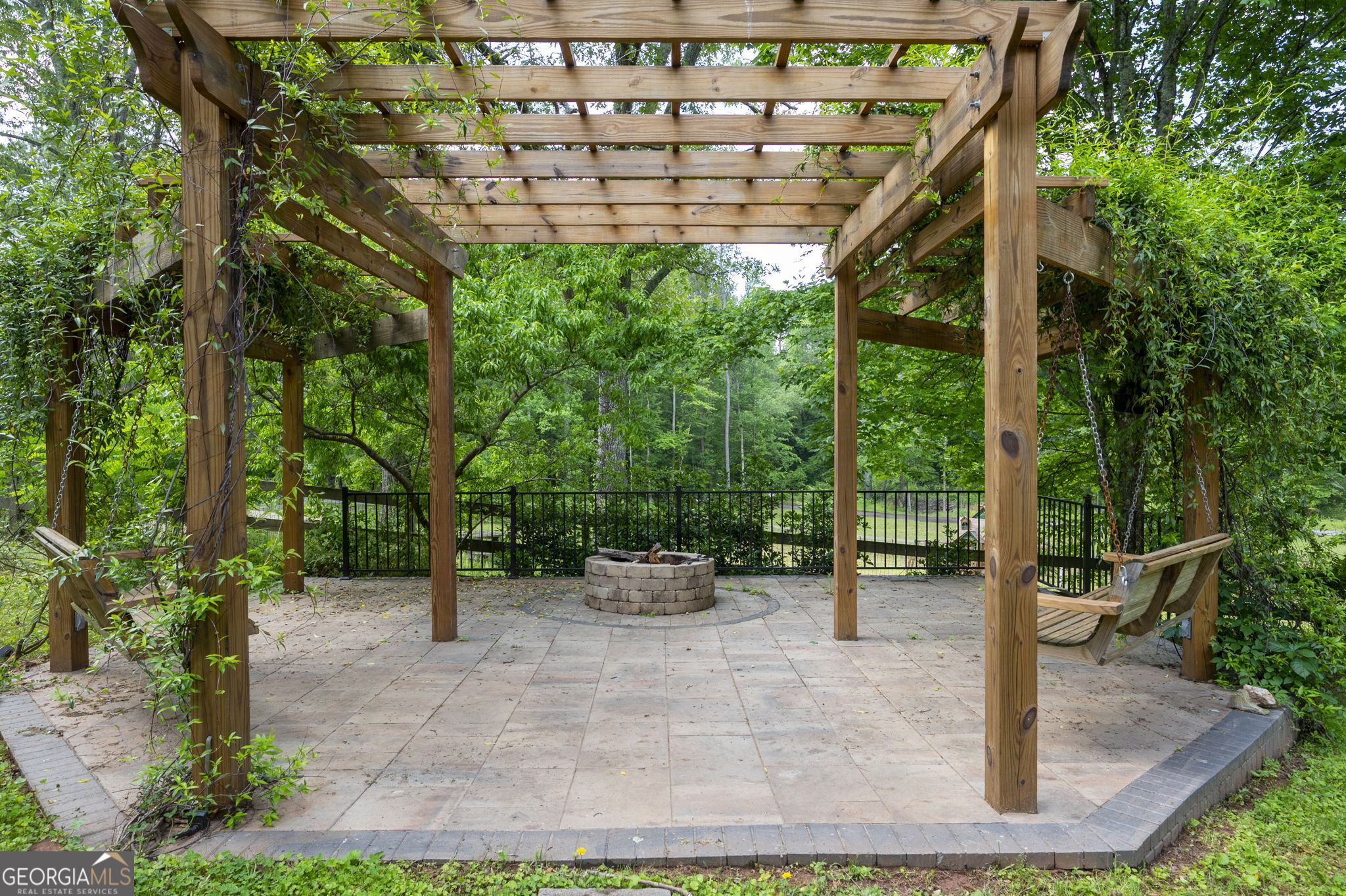 355 Clark Creek Pass Property Photo 57