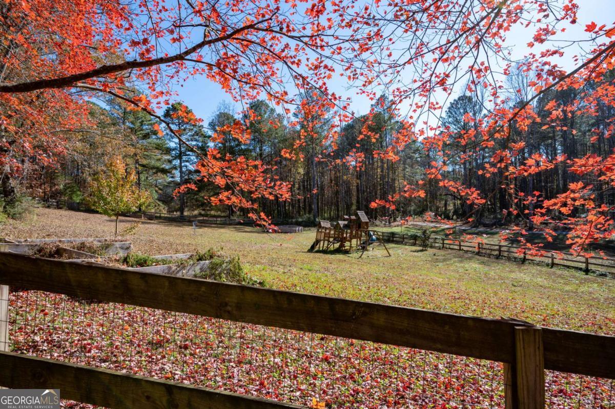 355 Clark Creek Pass Property Photo 62