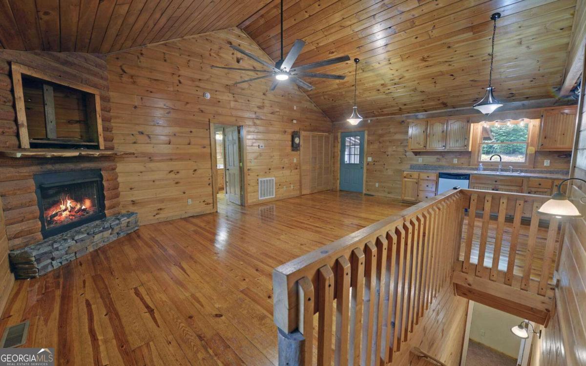 230 Pine Forest Loop Property Photo 2
