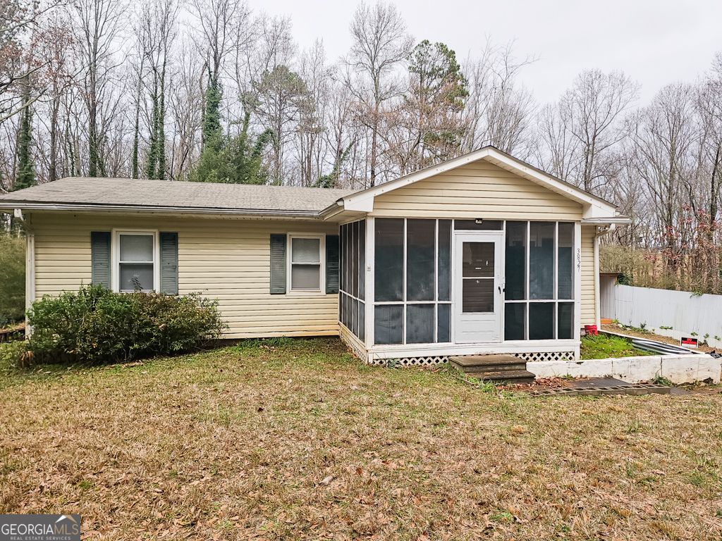 3827 Chadwick Drive Property Photo 2