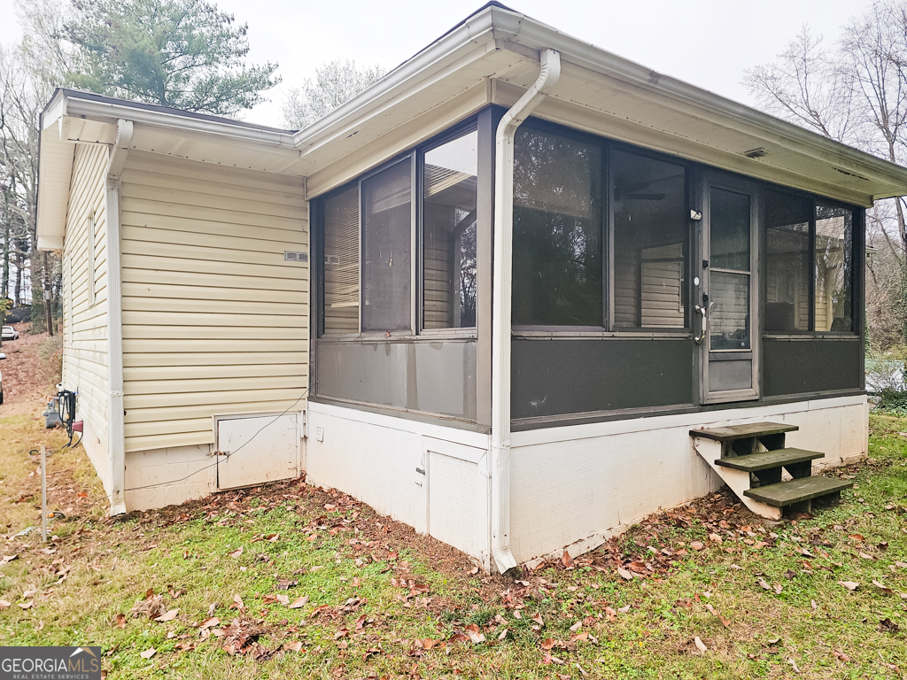 3827 Chadwick Drive Property Photo 4