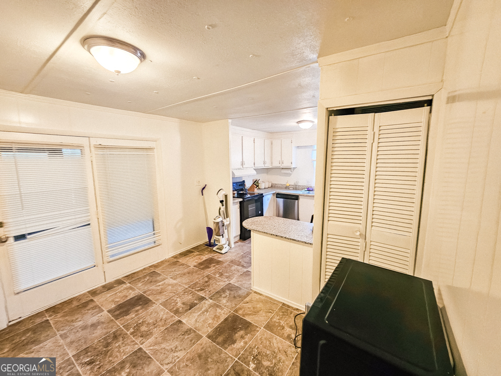 3827 Chadwick Drive Property Photo 7