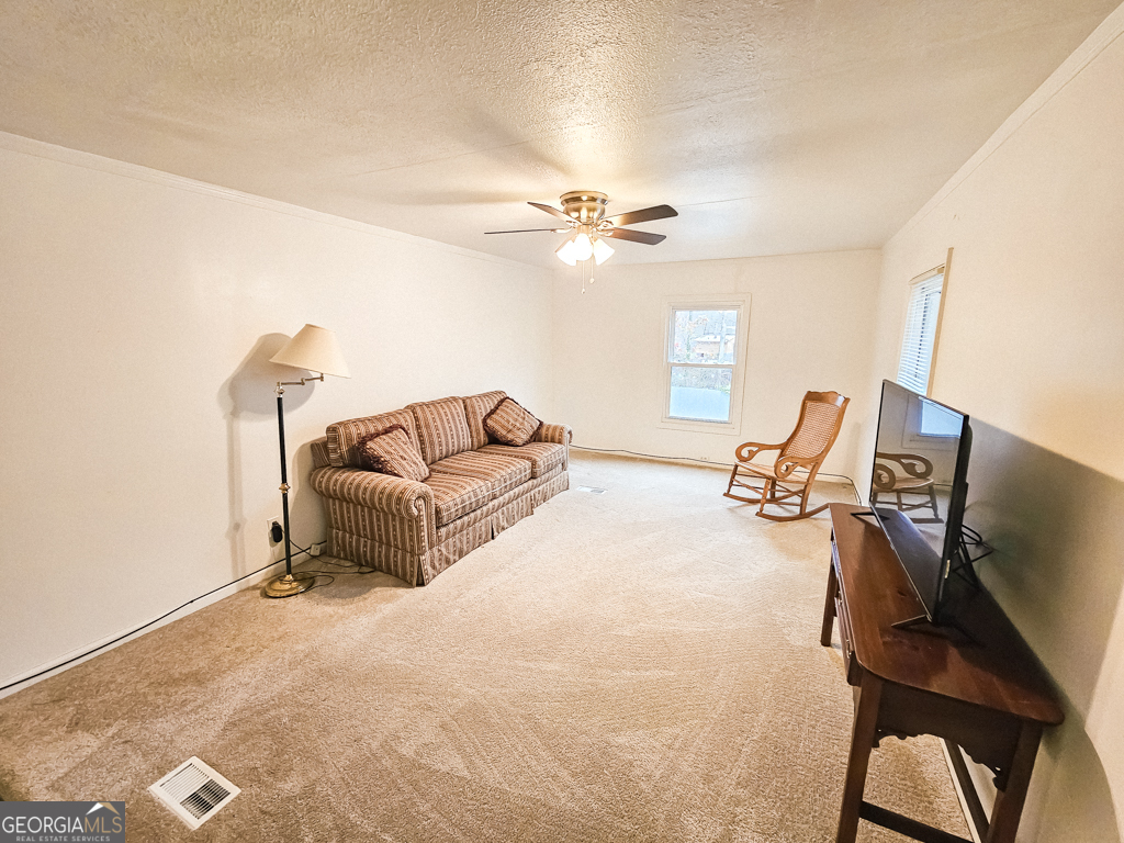 3827 Chadwick Drive Property Photo 8