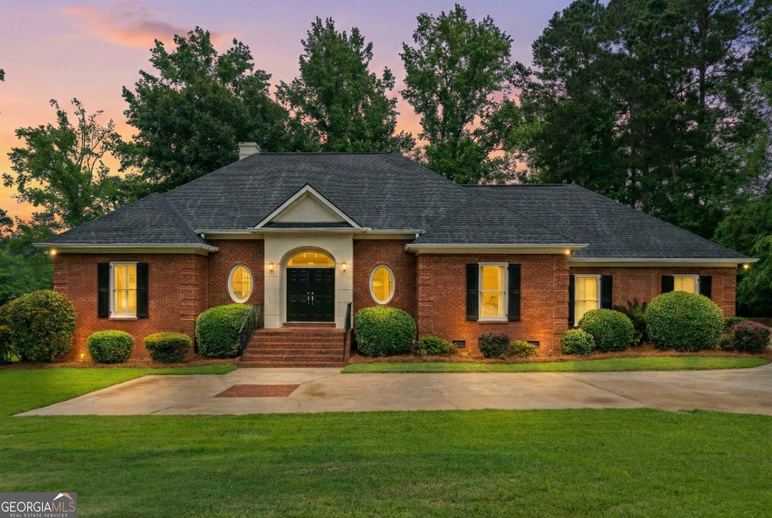 100 S Haven Court Property Photo 1