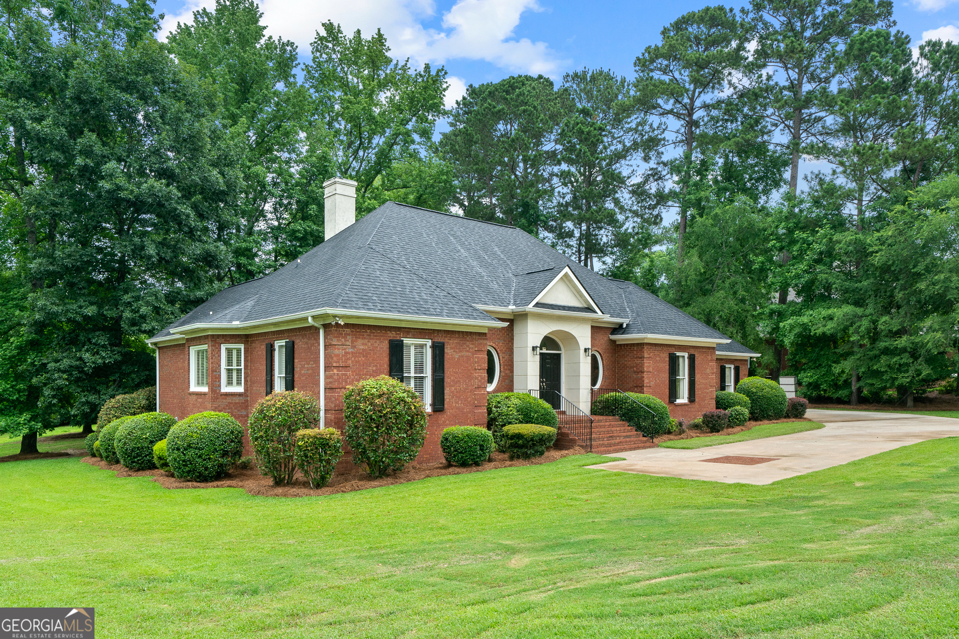 100 S Haven Court Property Photo 2