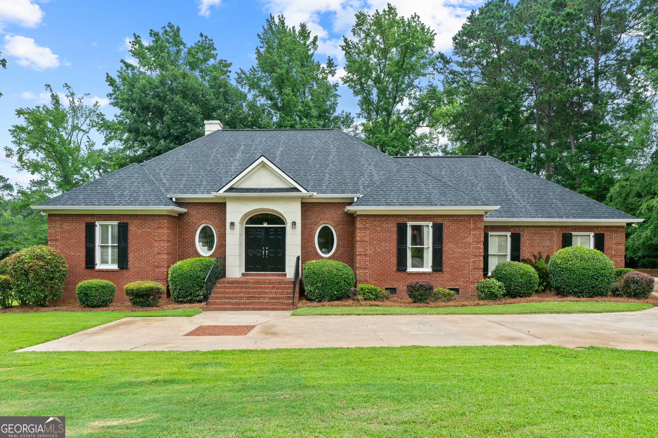 100 S Haven Court Property Photo 3
