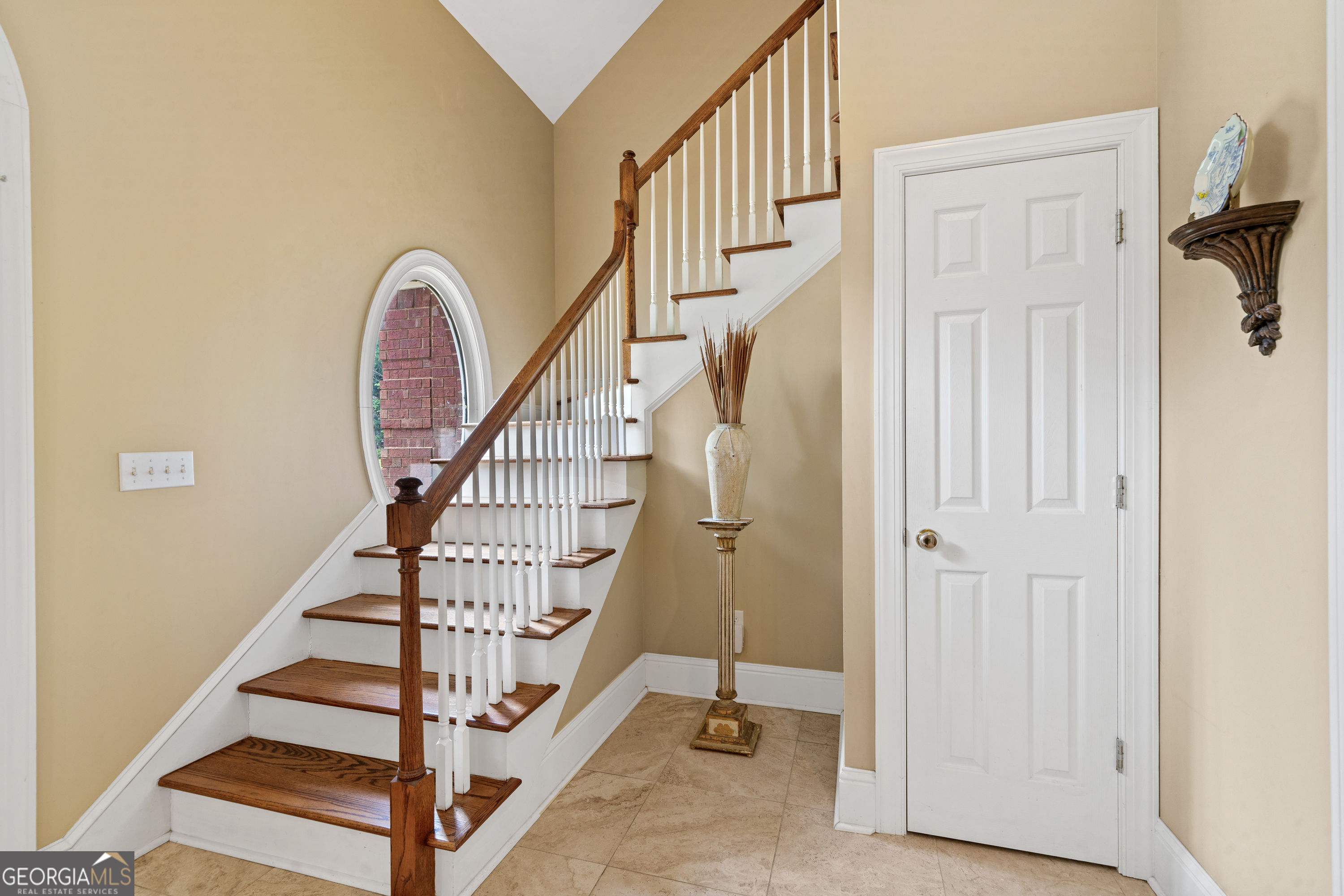 100 S Haven Court Property Photo 9