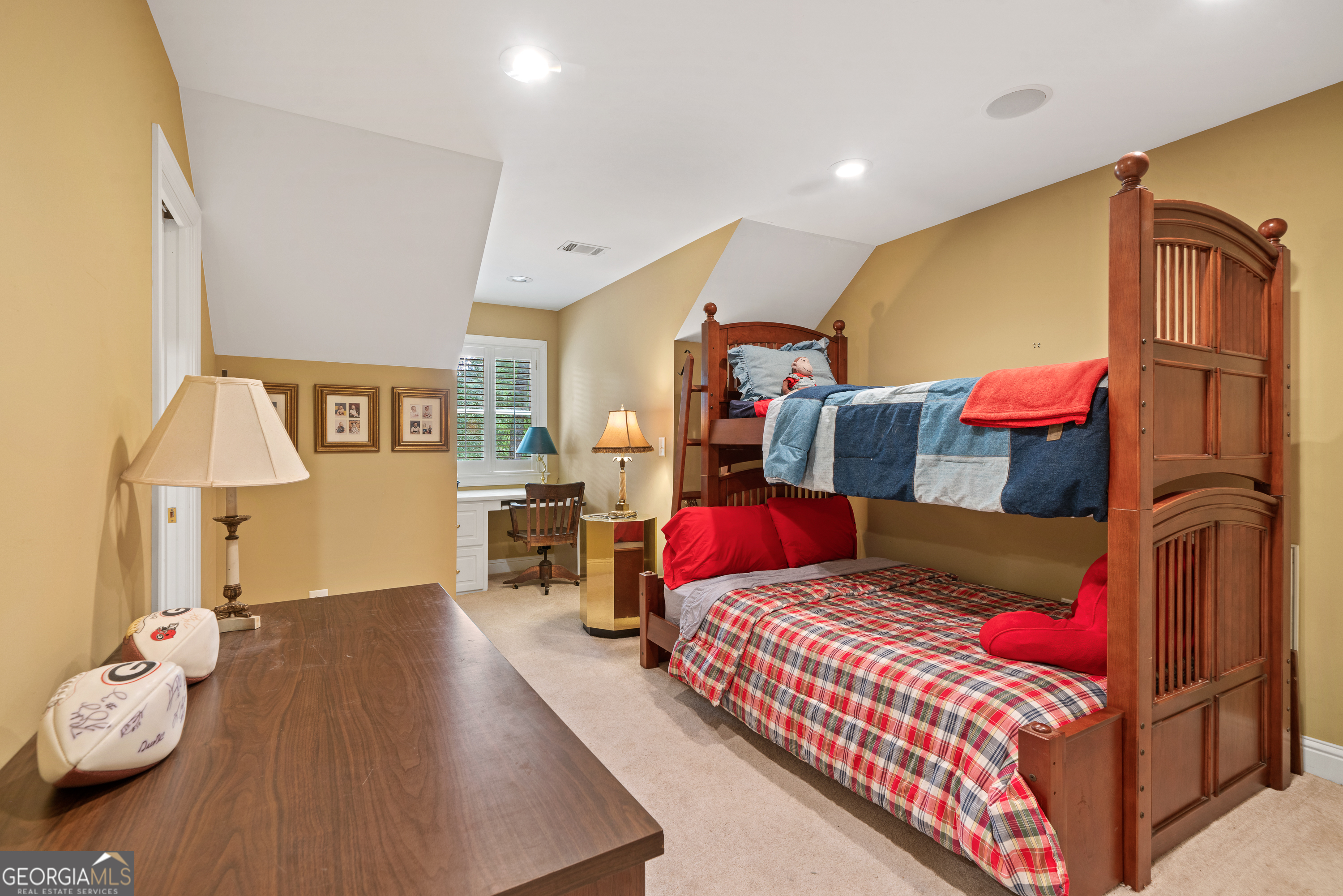 100 S Haven Court Property Photo 32