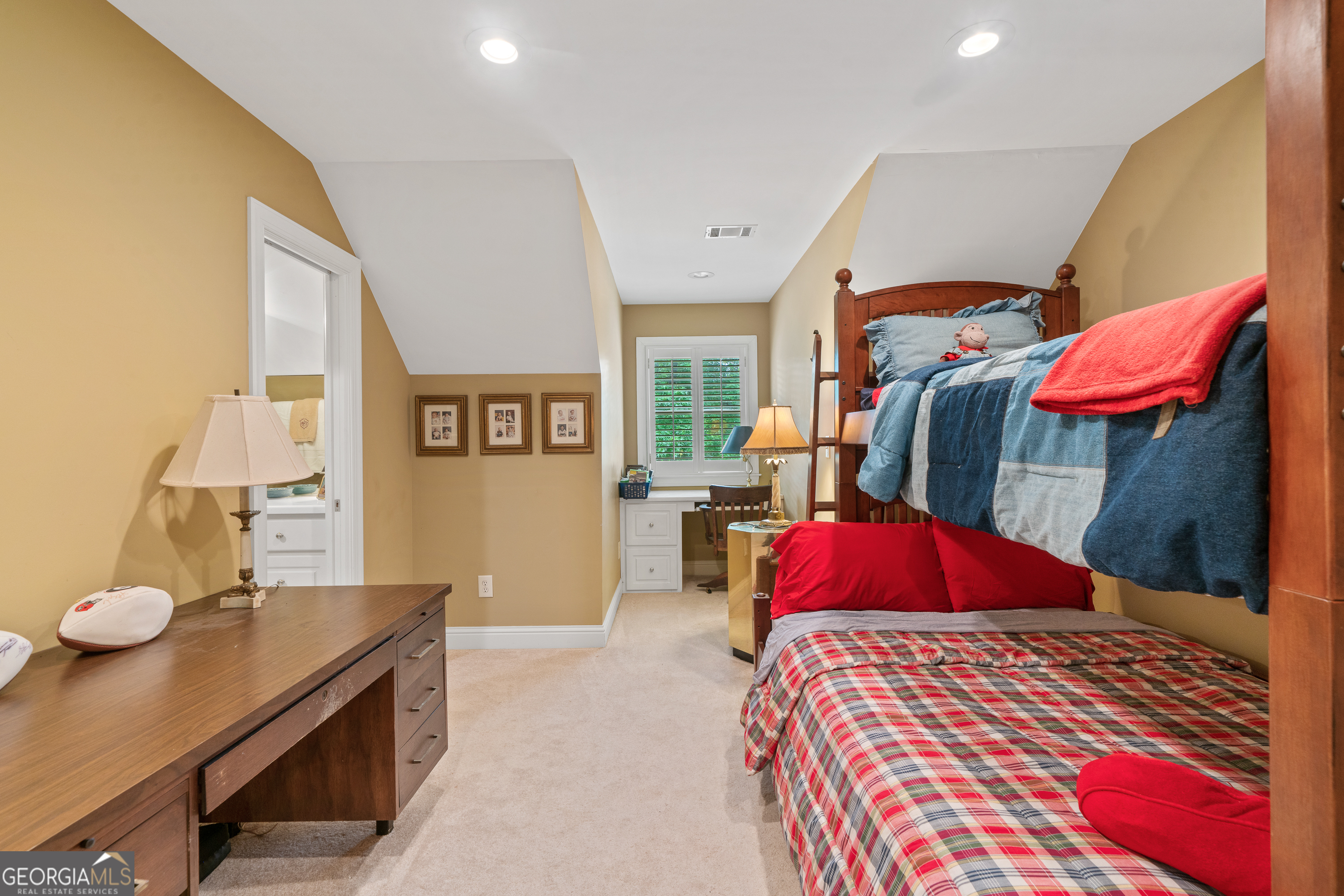 100 S Haven Court Property Photo 33