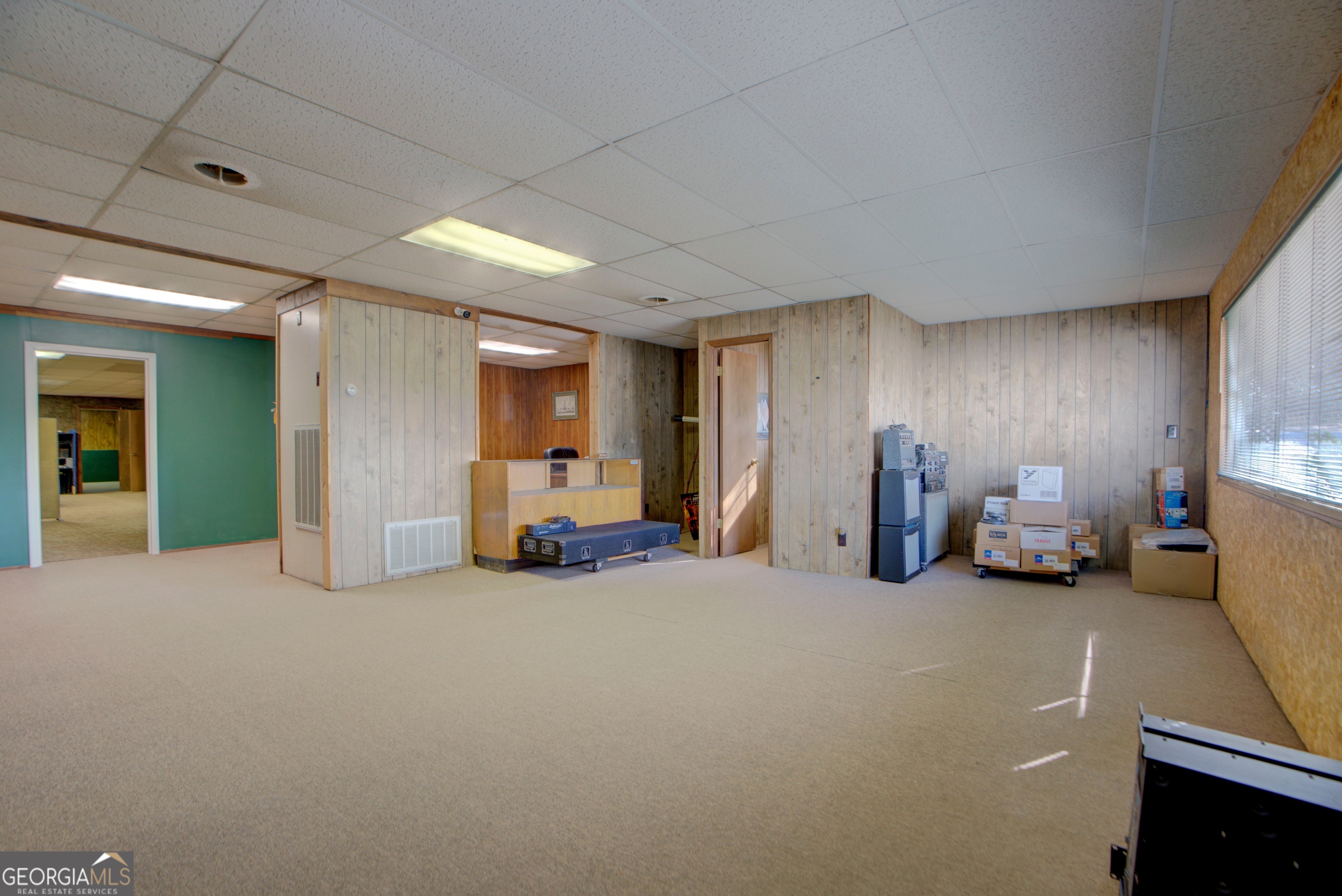 12 Commerce Court Property Photo 14