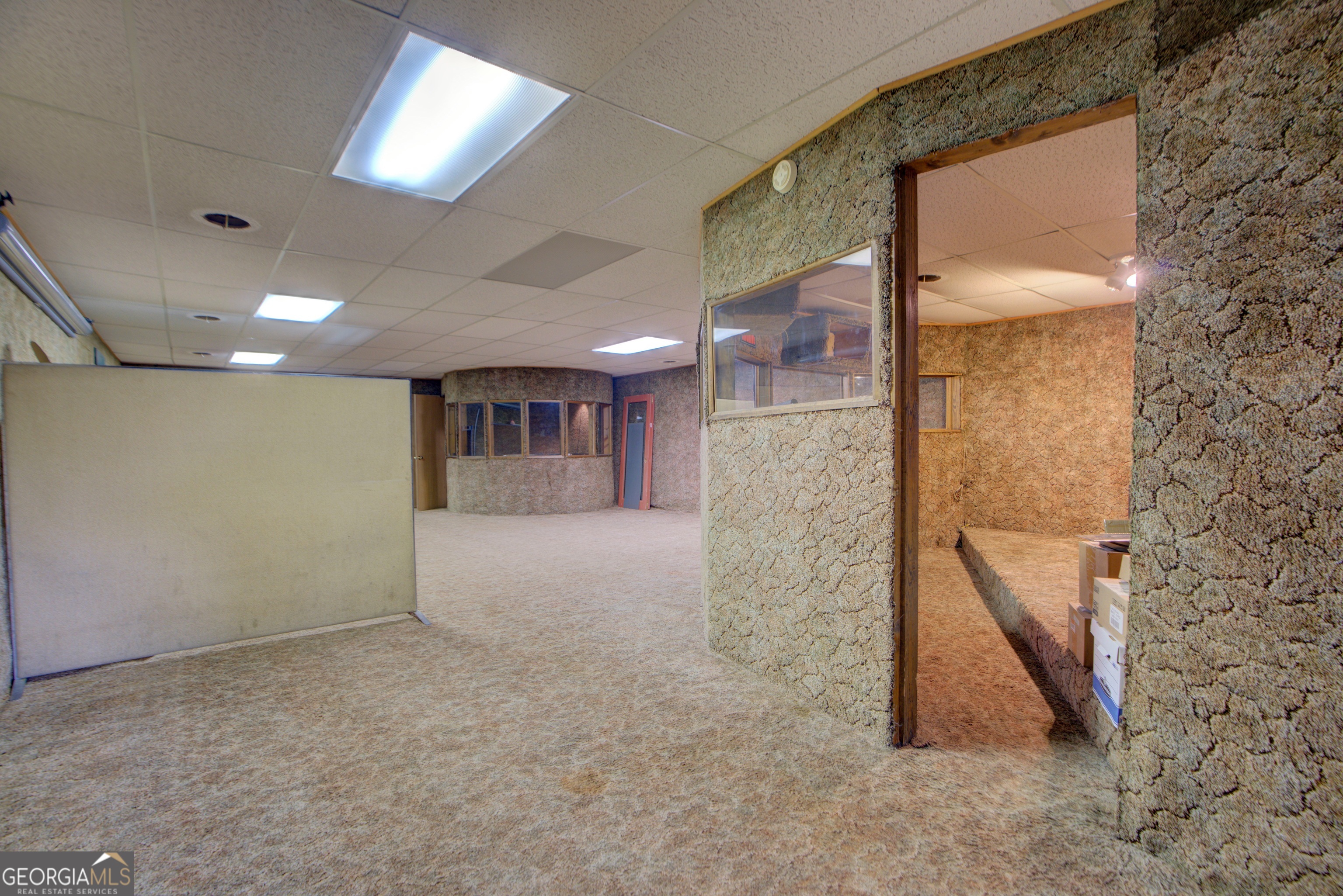 12 Commerce Court Property Photo 18