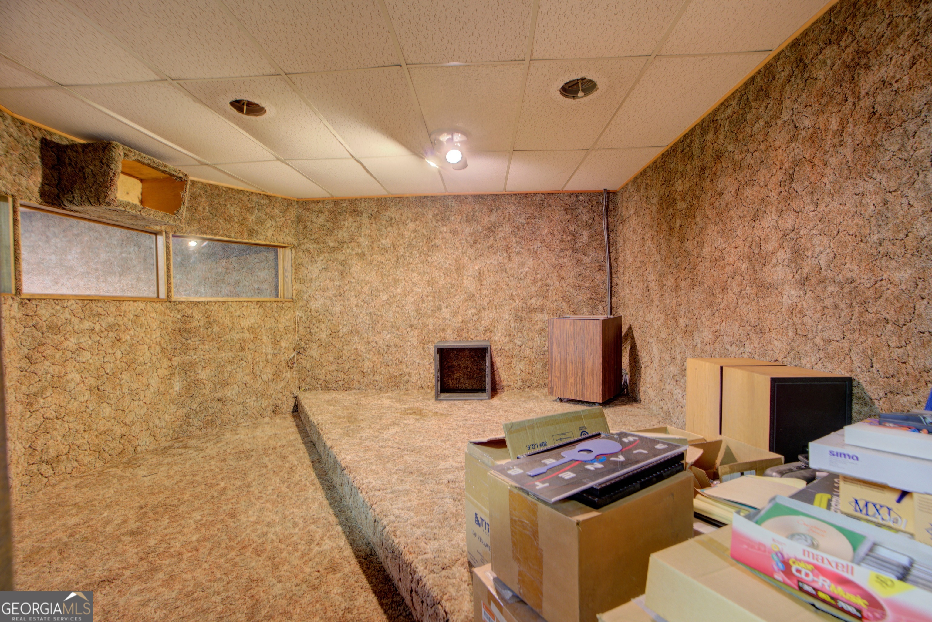 12 Commerce Court Property Photo 19