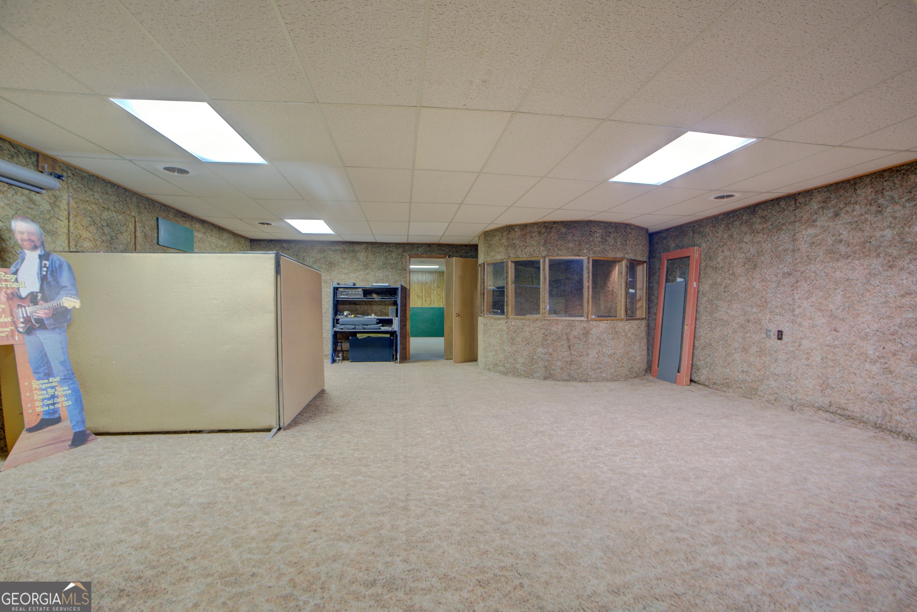 12 Commerce Court Property Photo 20