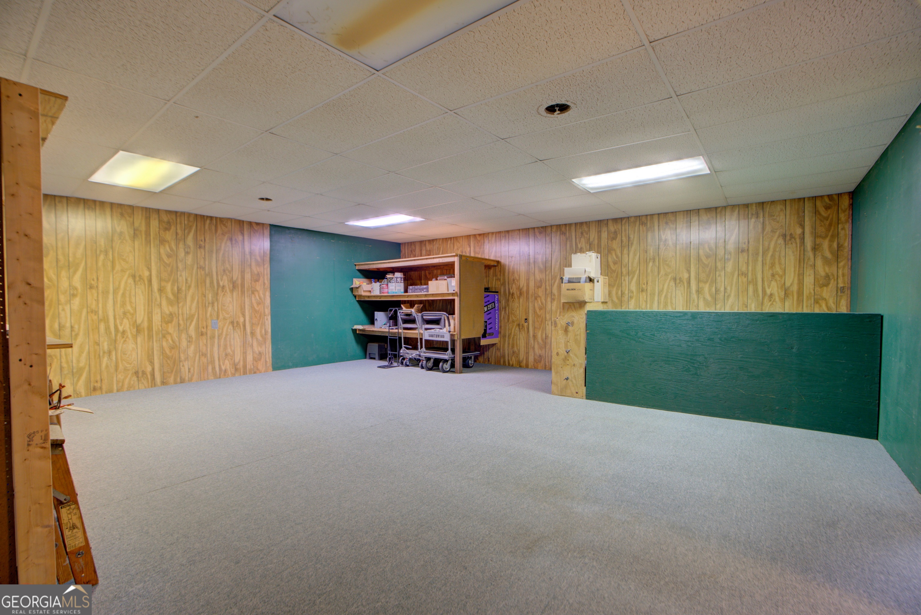 12 Commerce Court Property Photo 23
