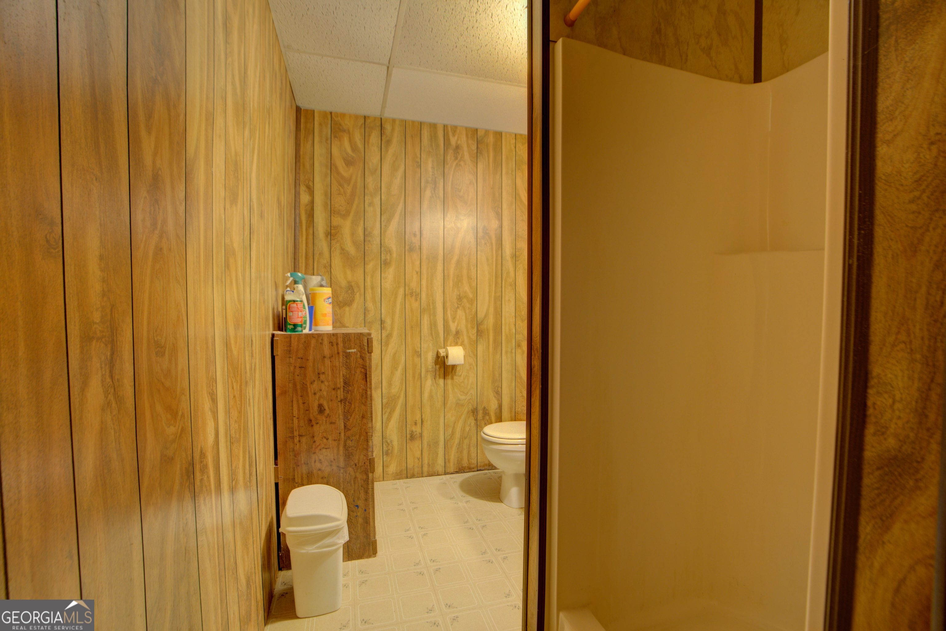 12 Commerce Court Property Photo 27