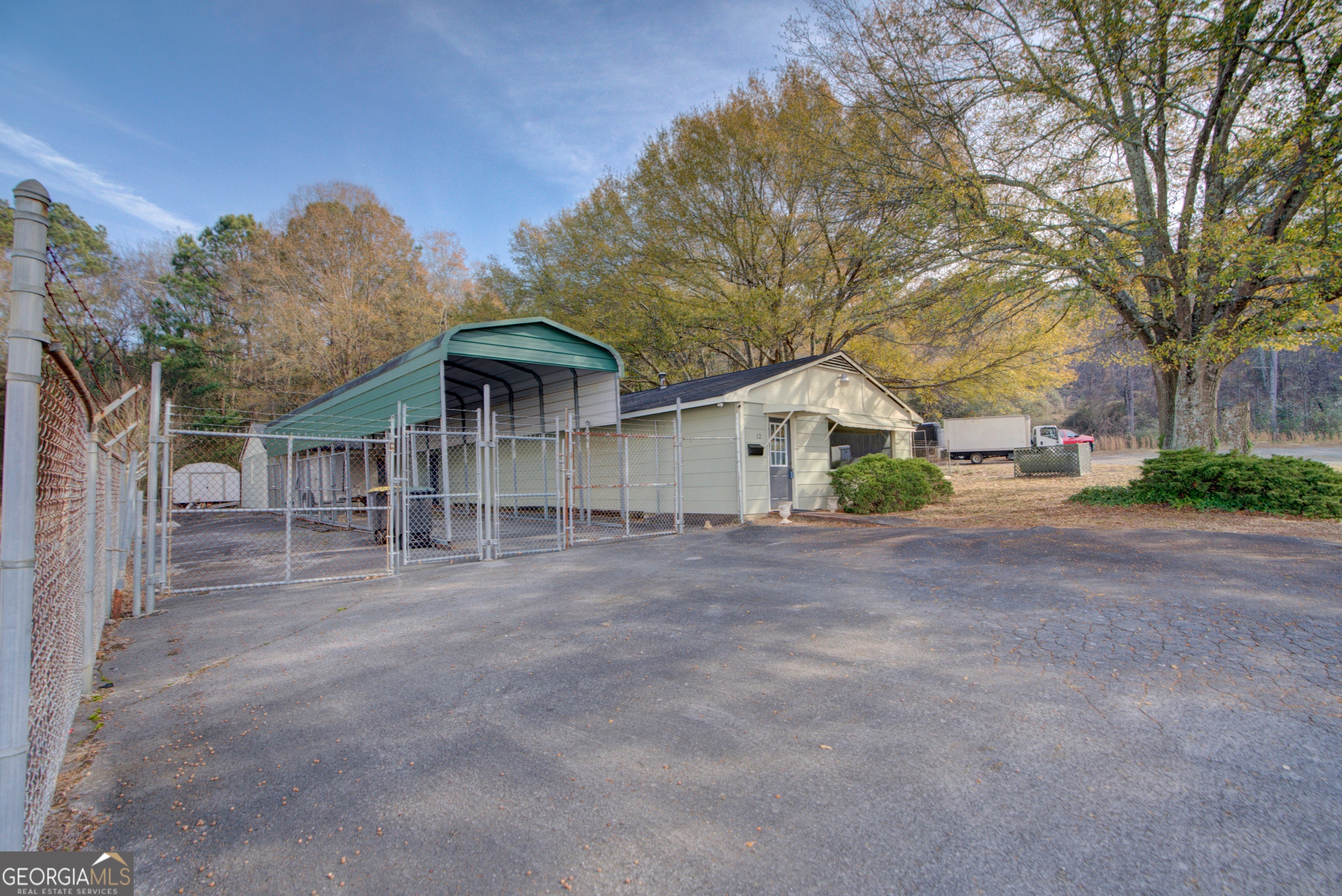 12 Commerce Court Property Photo 32