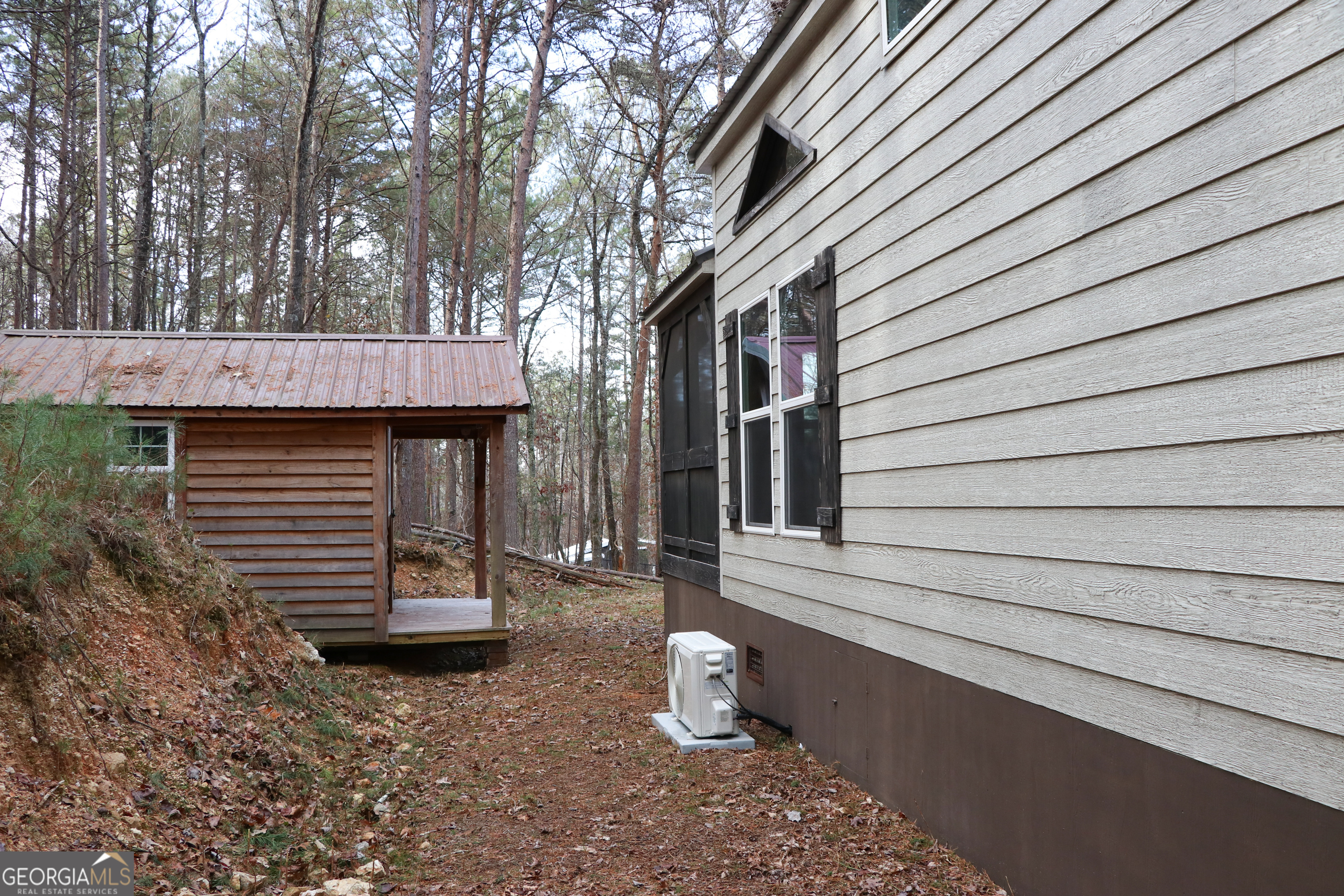 1217 Henderson Circle Property Photo 8