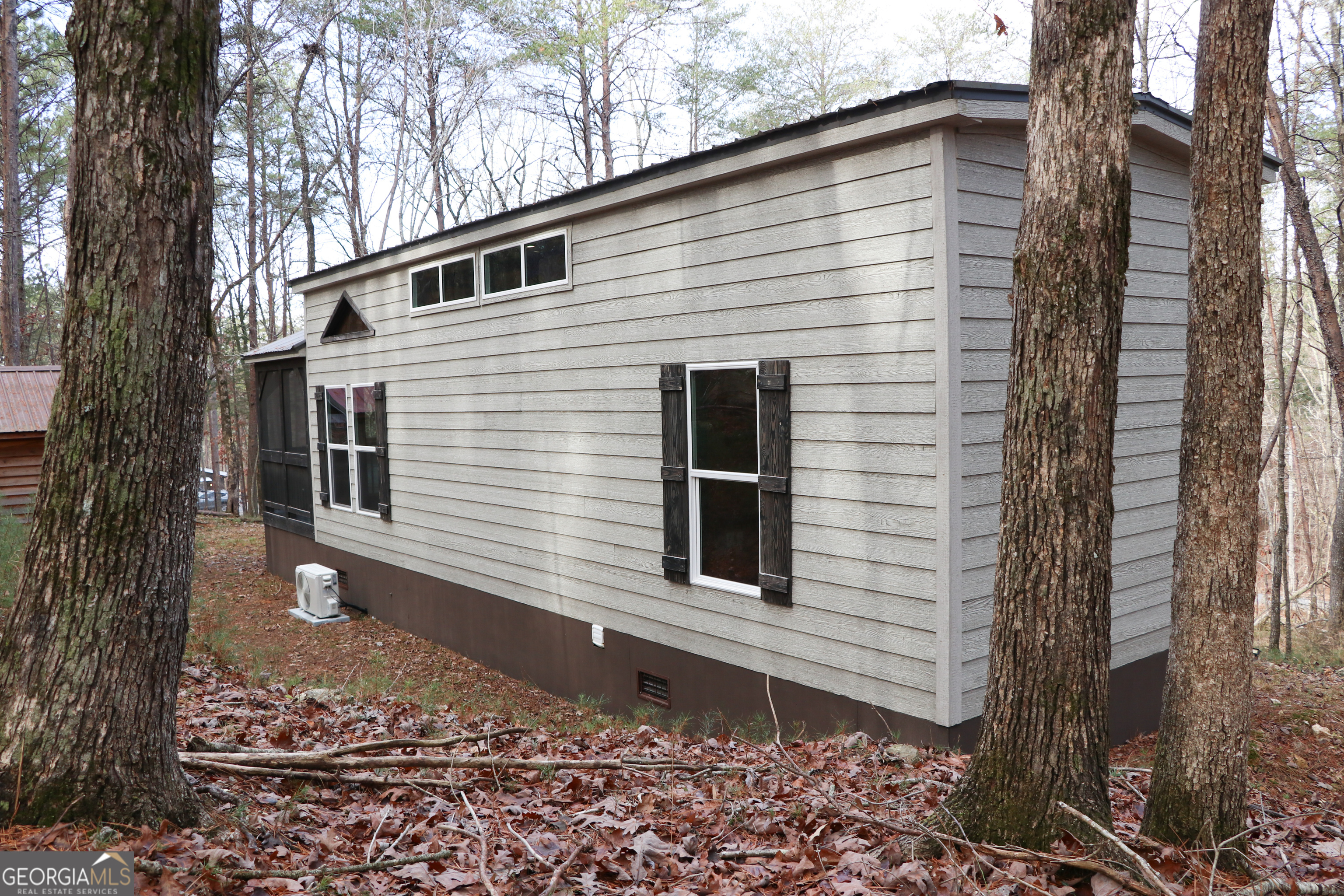 1217 Henderson Circle Property Photo 10