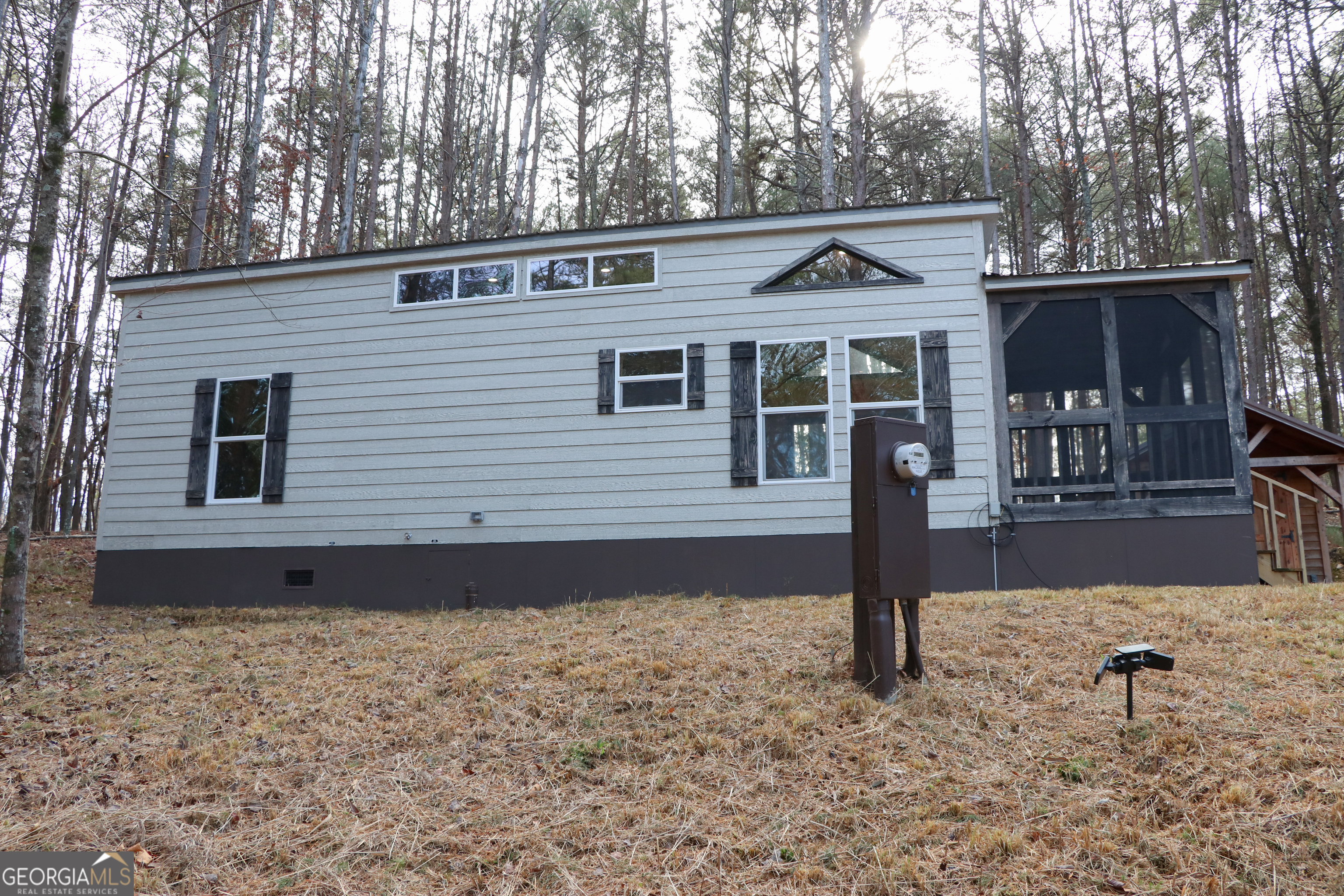 1217 Henderson Circle Property Photo 13