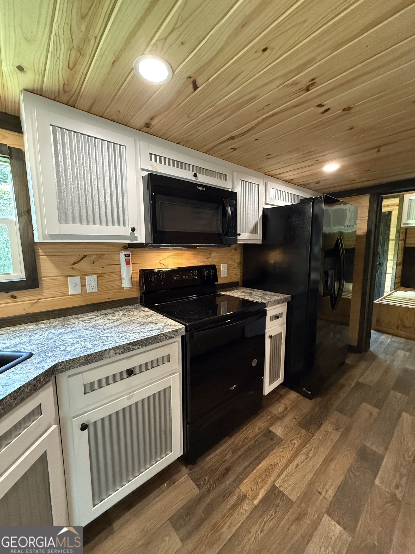 1217 Henderson Circle Property Photo 35