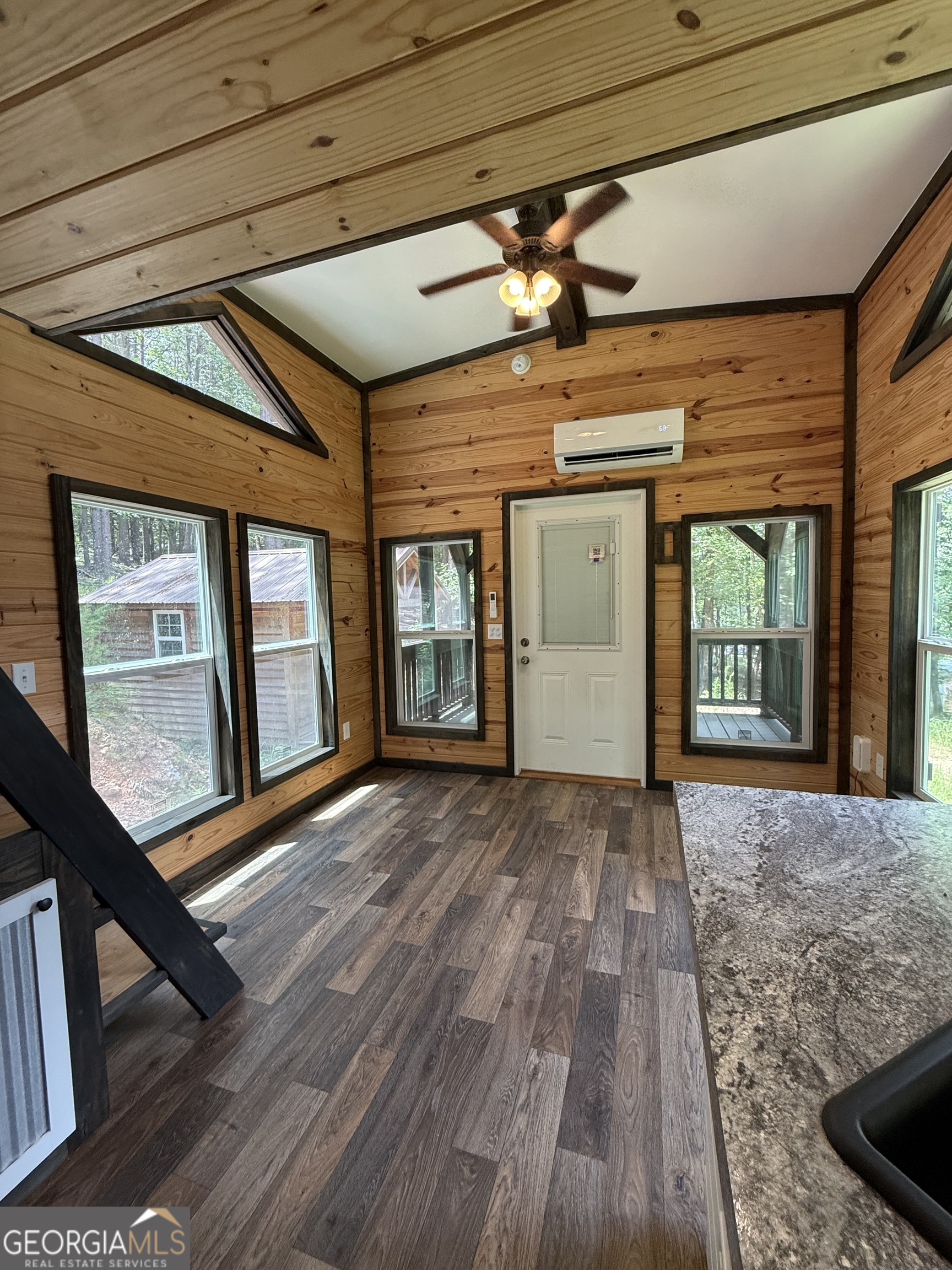 1217 Henderson Circle Property Photo 47