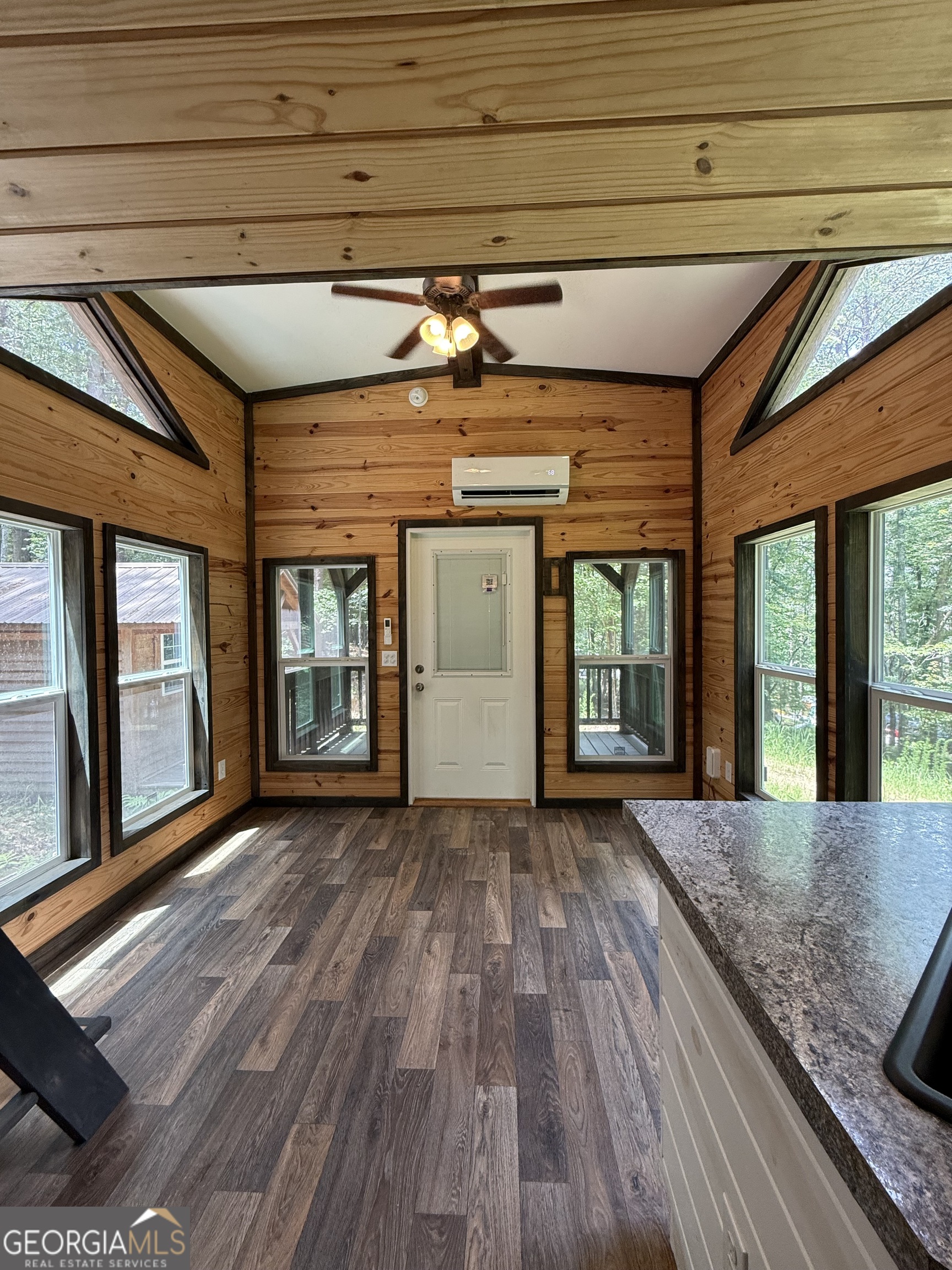 1217 Henderson Circle Property Photo 48