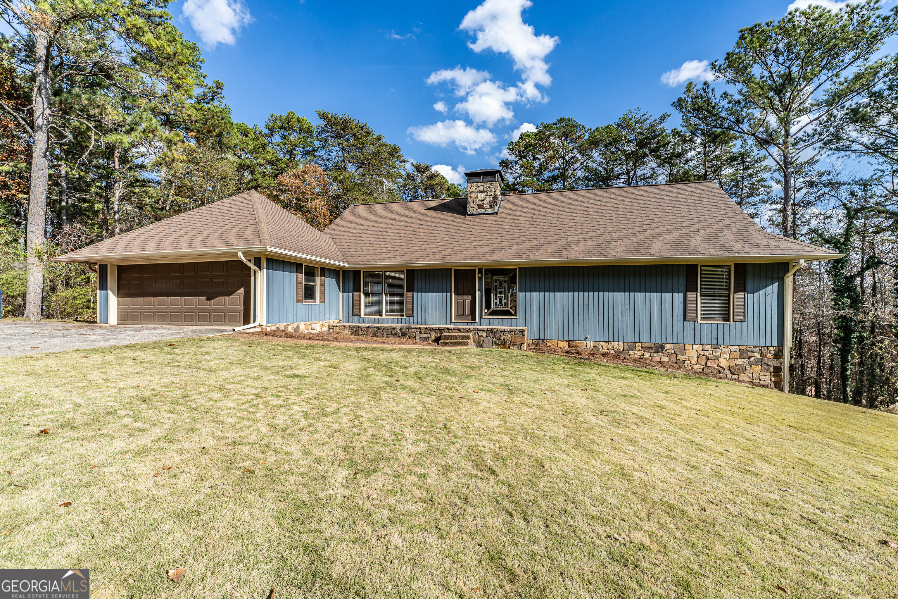27 Saddle Mountain Road Se Property Photo 1