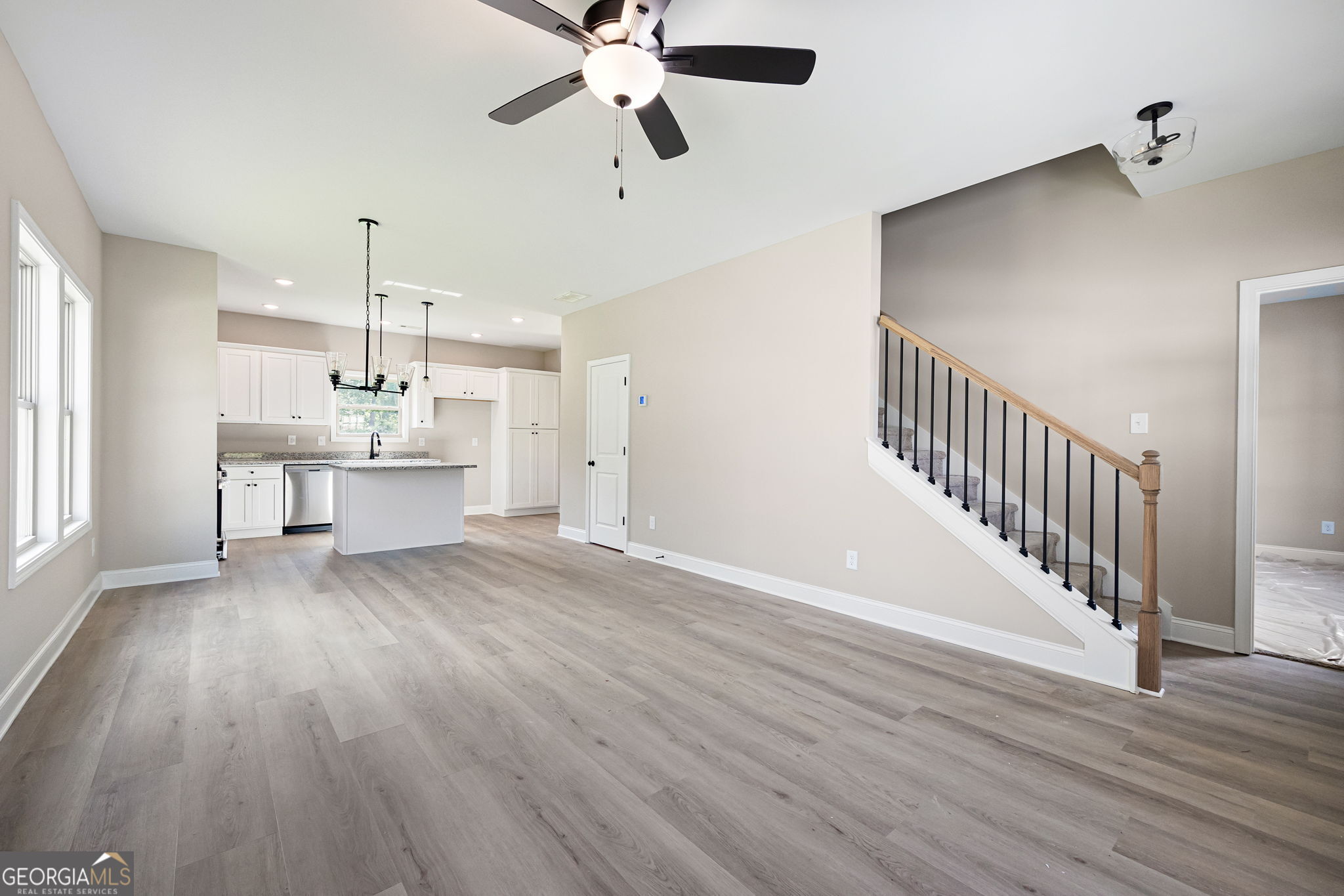 104 Winston Way Property Photo 12