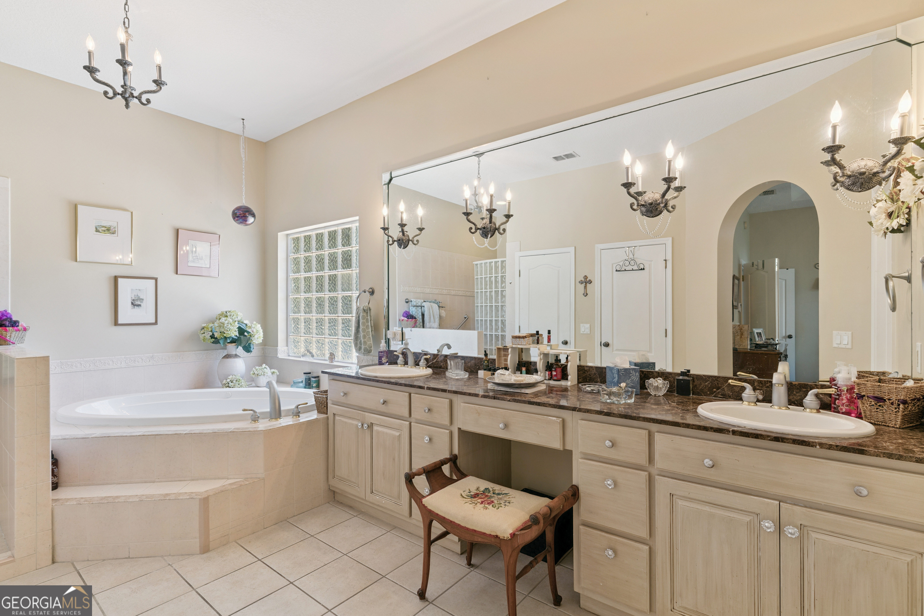 1026 Greenwillow Drive Property Photo 35
