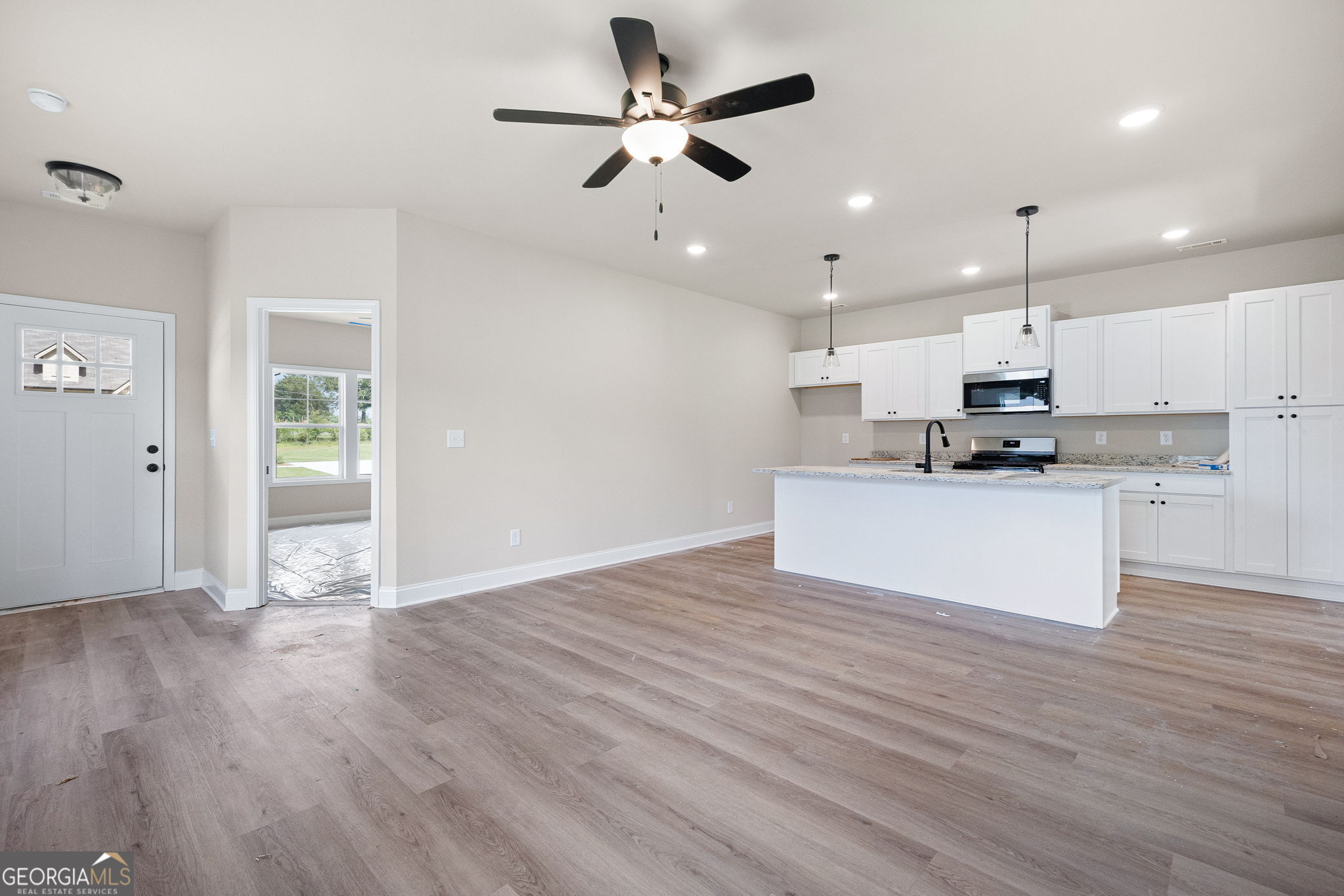 105 Winston Way Property Photo 11