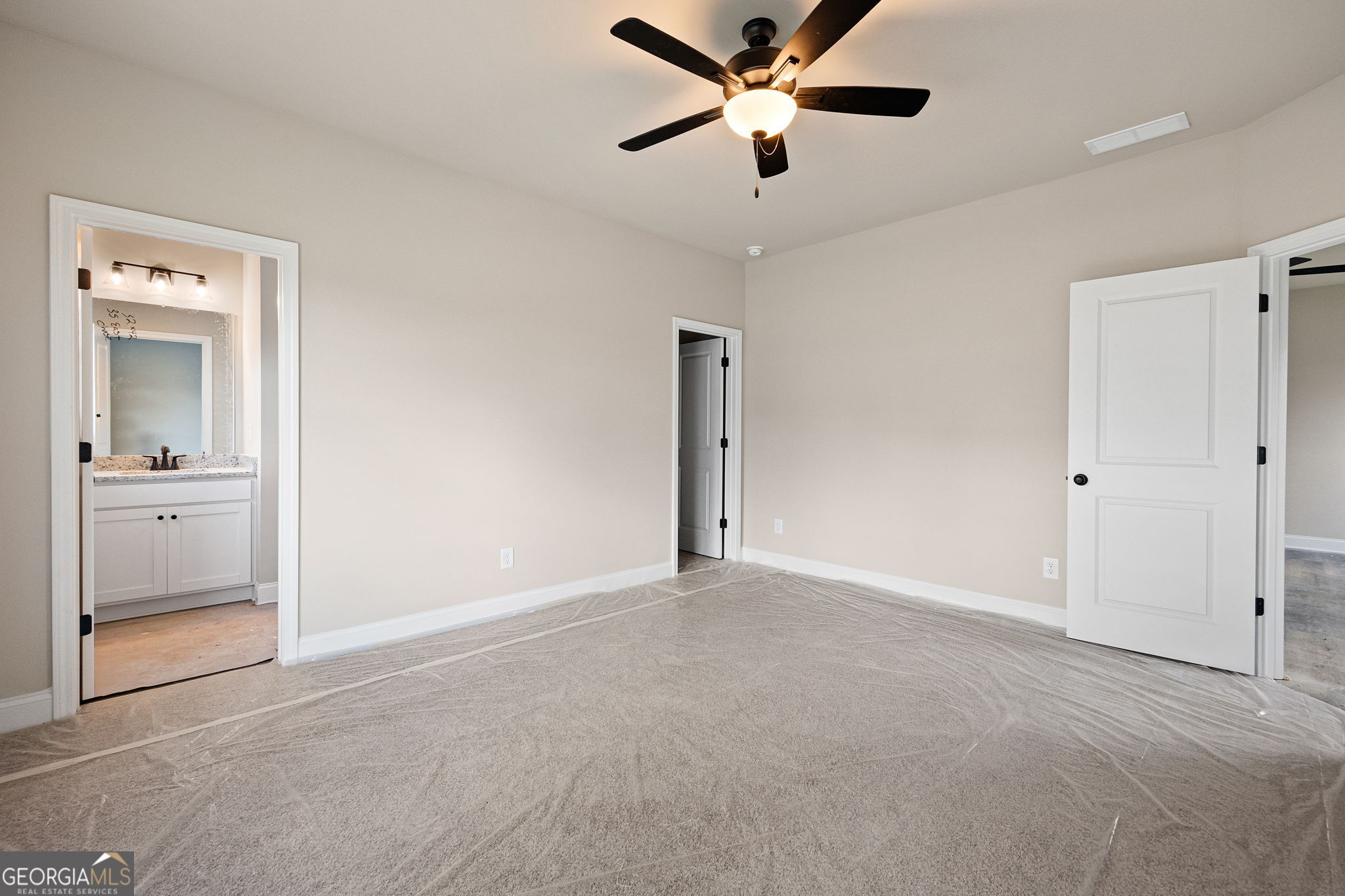 105 Winston Way Property Photo 16