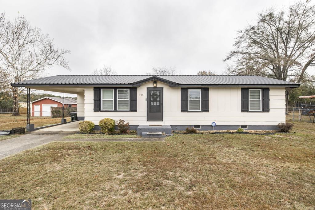 195 Wimberly Drive Property Photo 3