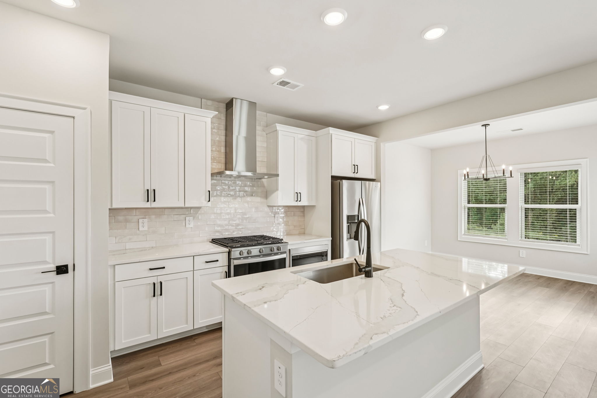 5040 Paravicini Place Property Photo 13