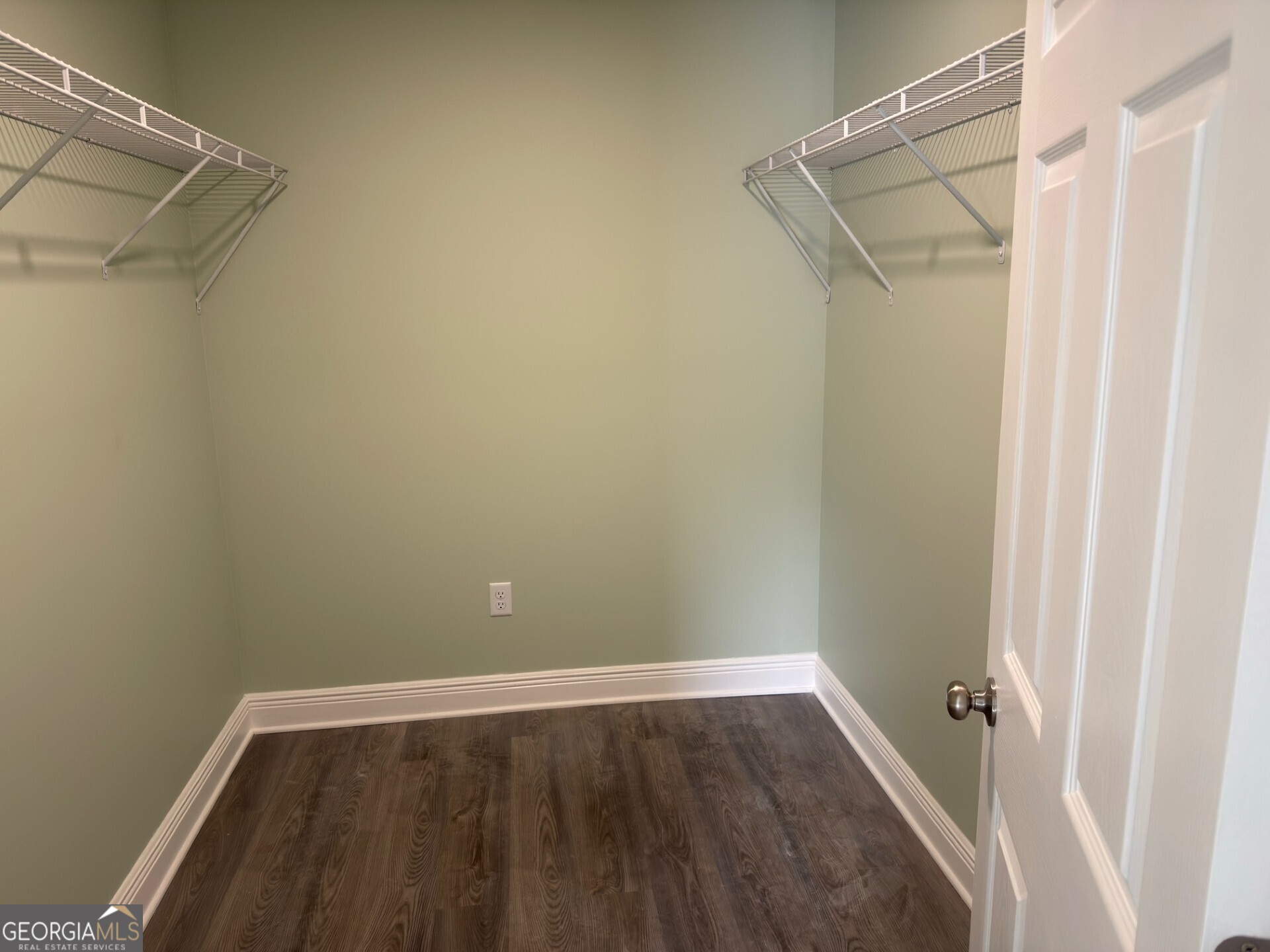 53 Hawks Place Property Photo 4