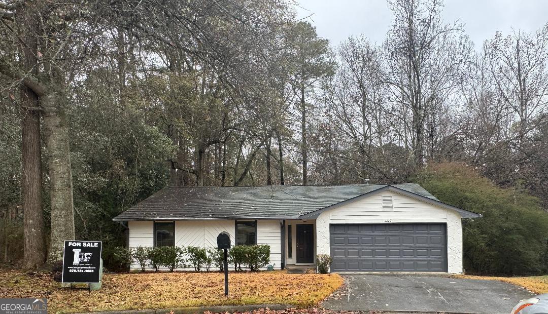 2202 Lowtrail Court Property Photo 1