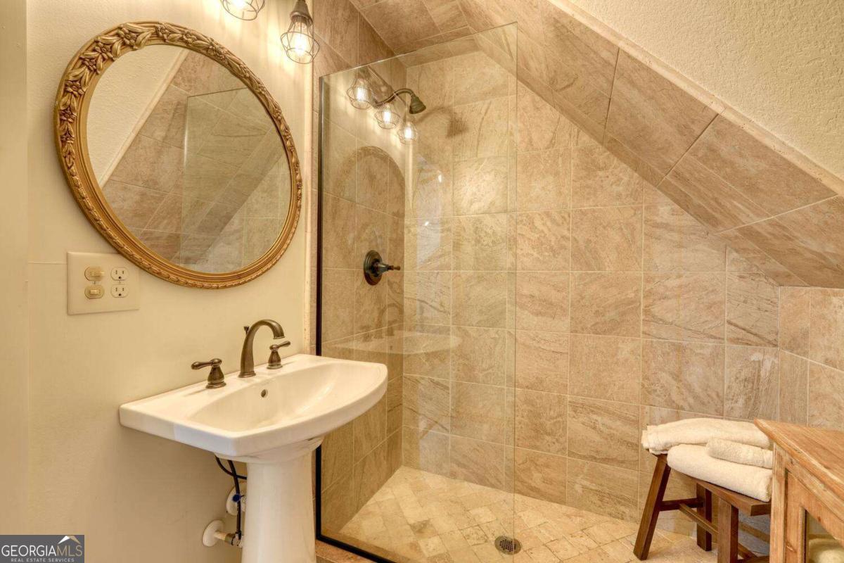 215 Harmony Lane Property Photo 58